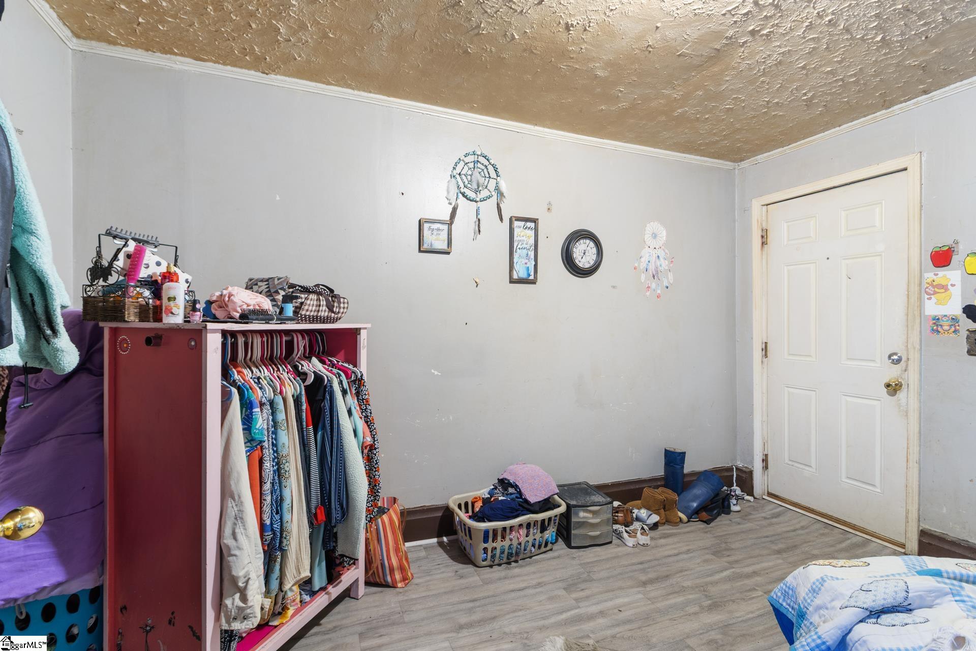 103 N Bell Street Clinton, SC 29325