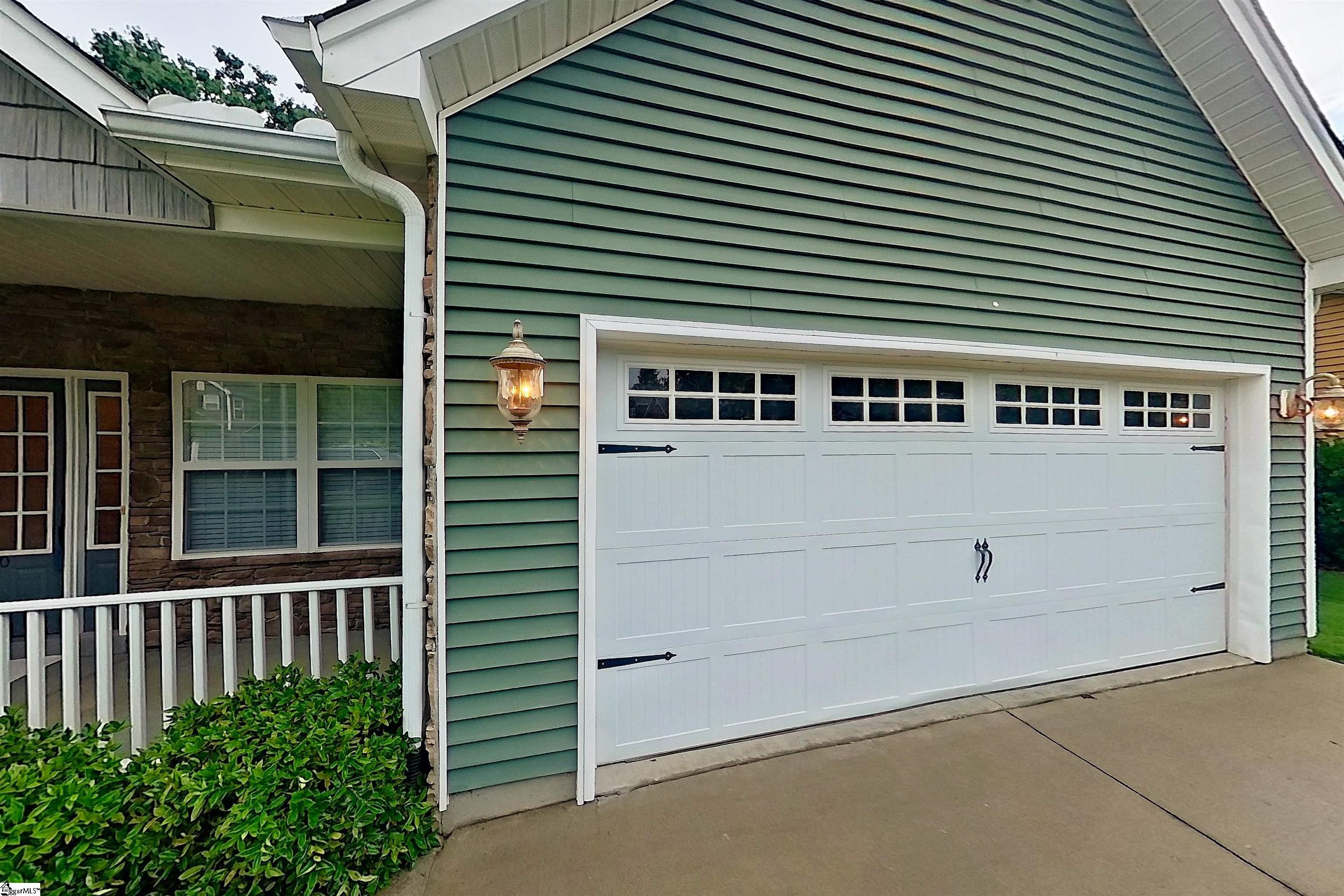 10 Lost Tree Lane Simpsonville, SC 29681-5540