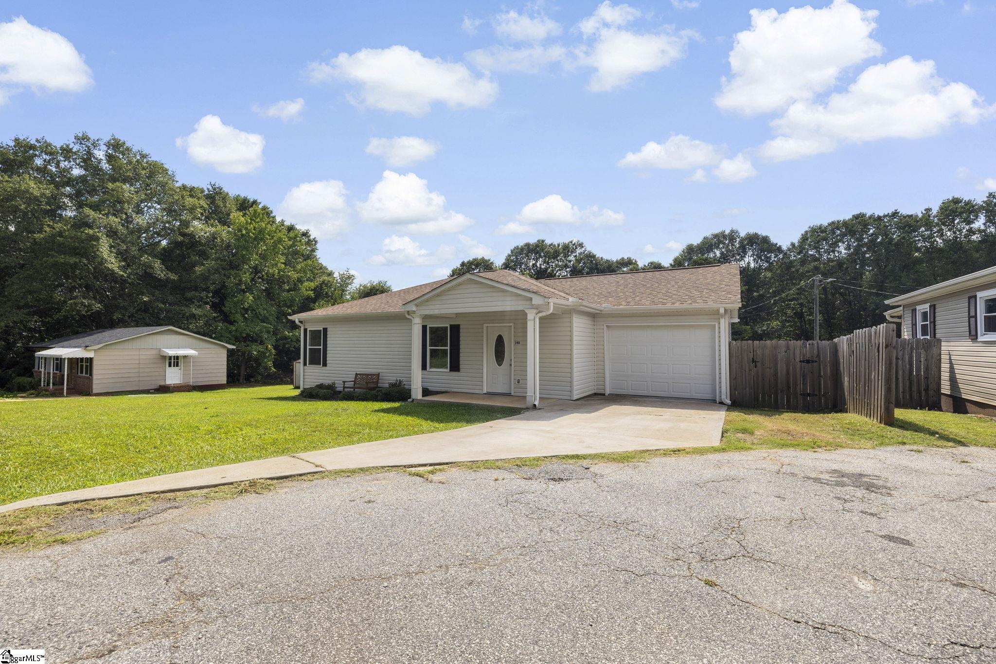 148 Bradley Drive Wellford, SC 29385