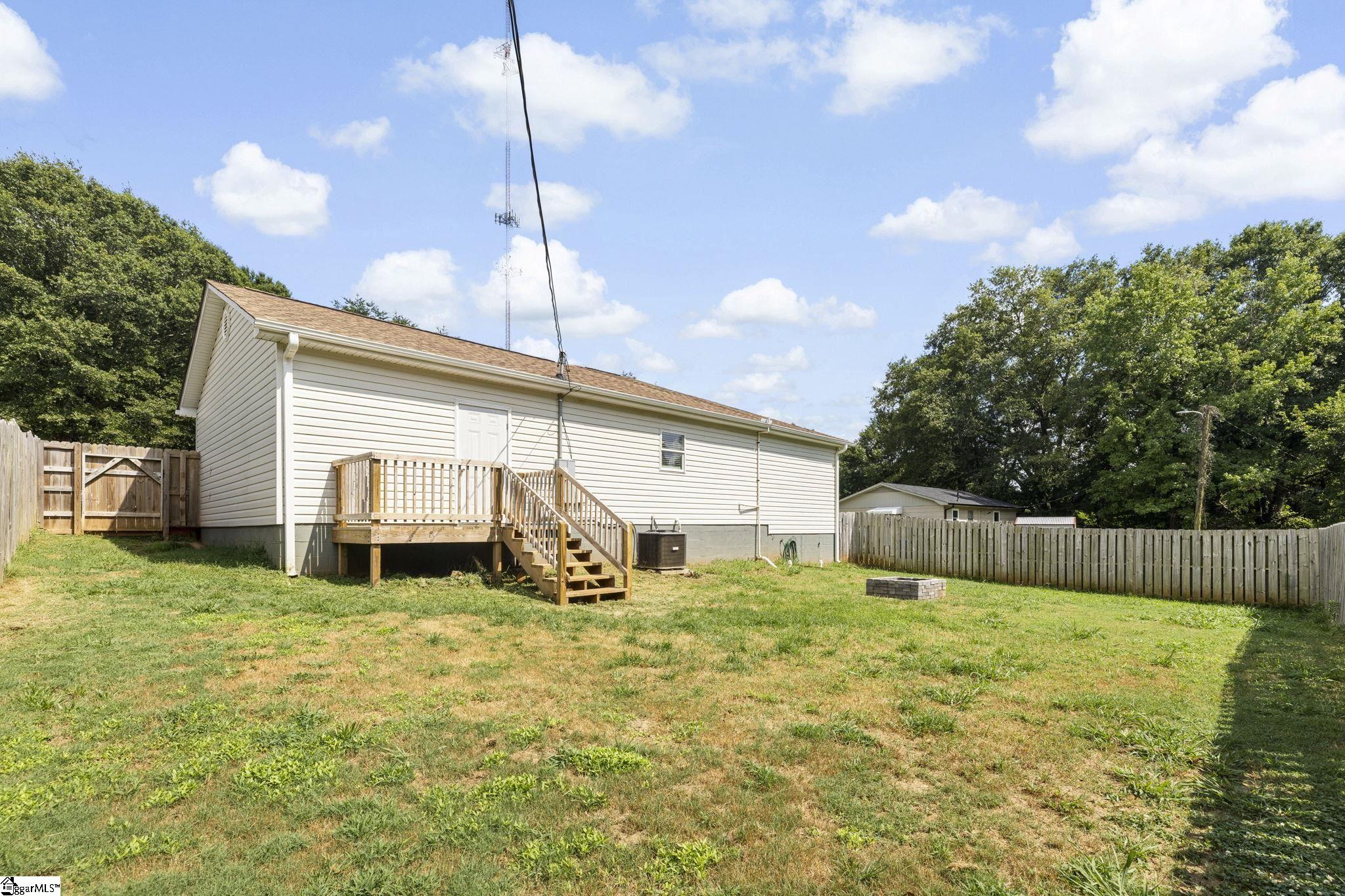 148 Bradley Drive Wellford, SC 29385