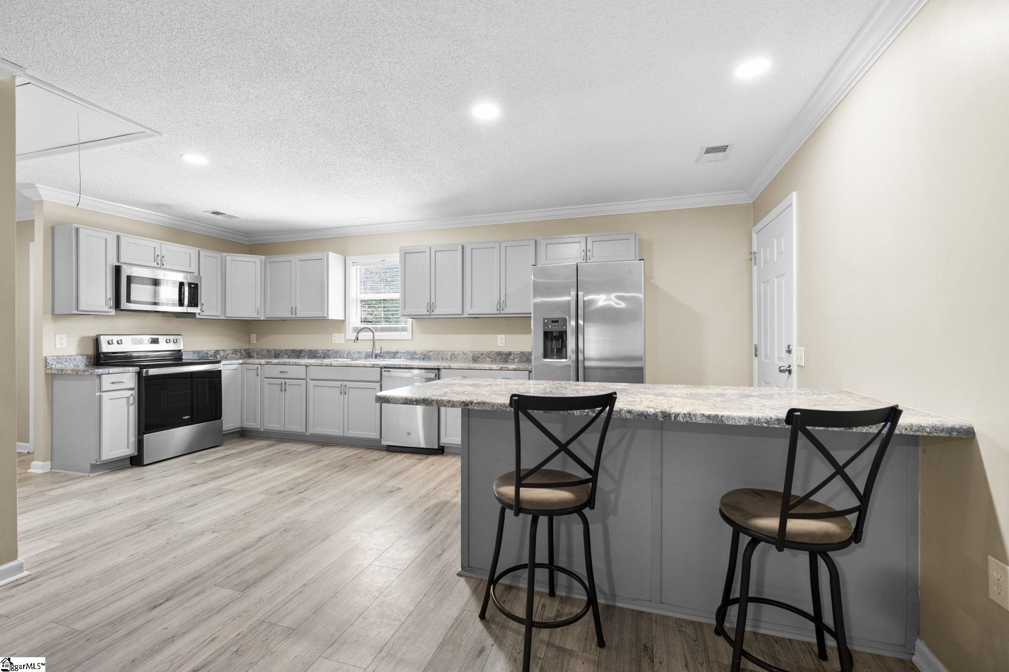 148 Bradley Drive Wellford, SC 29385