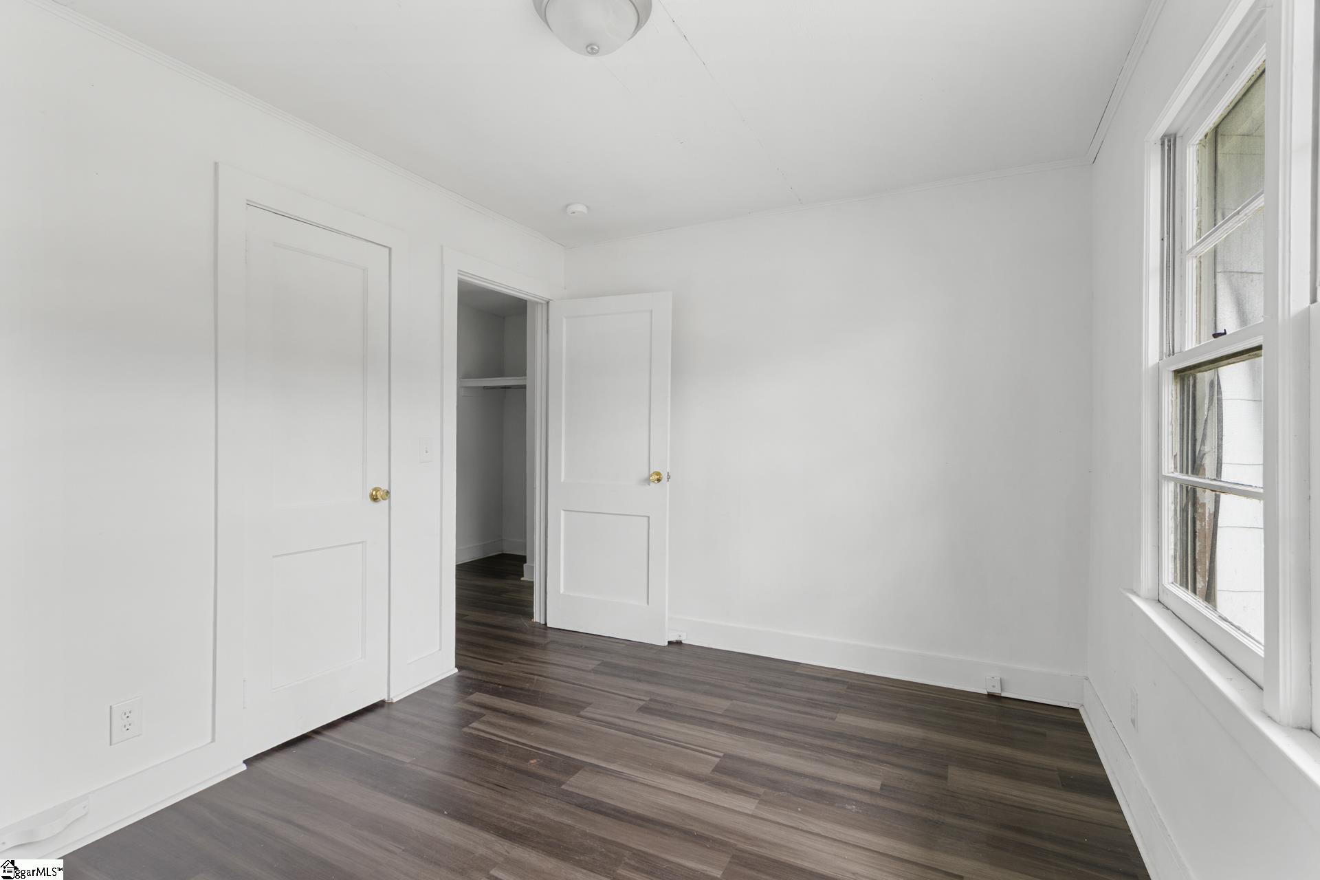 107 & 111 N Bell Street Clinton, SC 29325