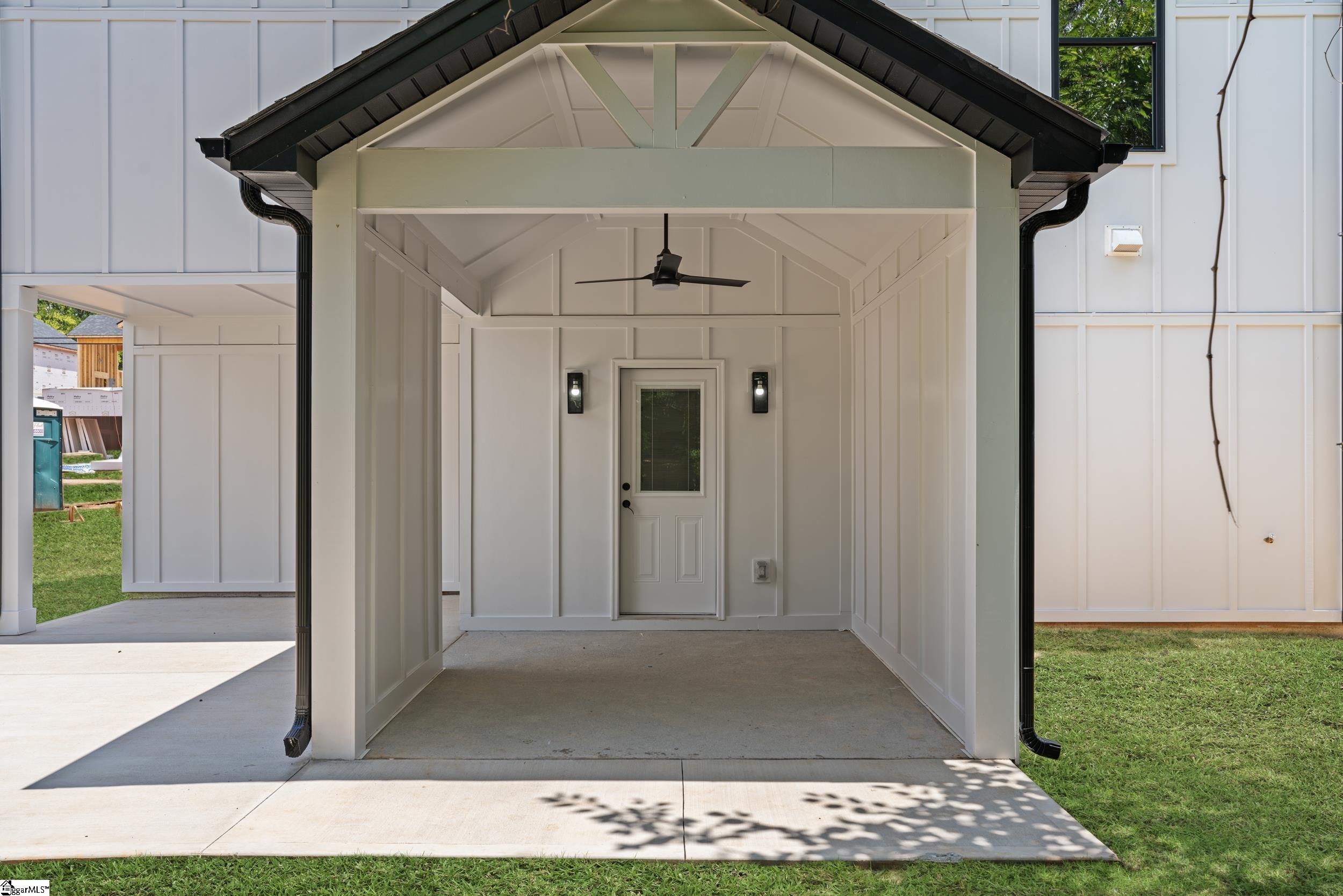 31 Gentry Street Greenville, SC 29611-4051