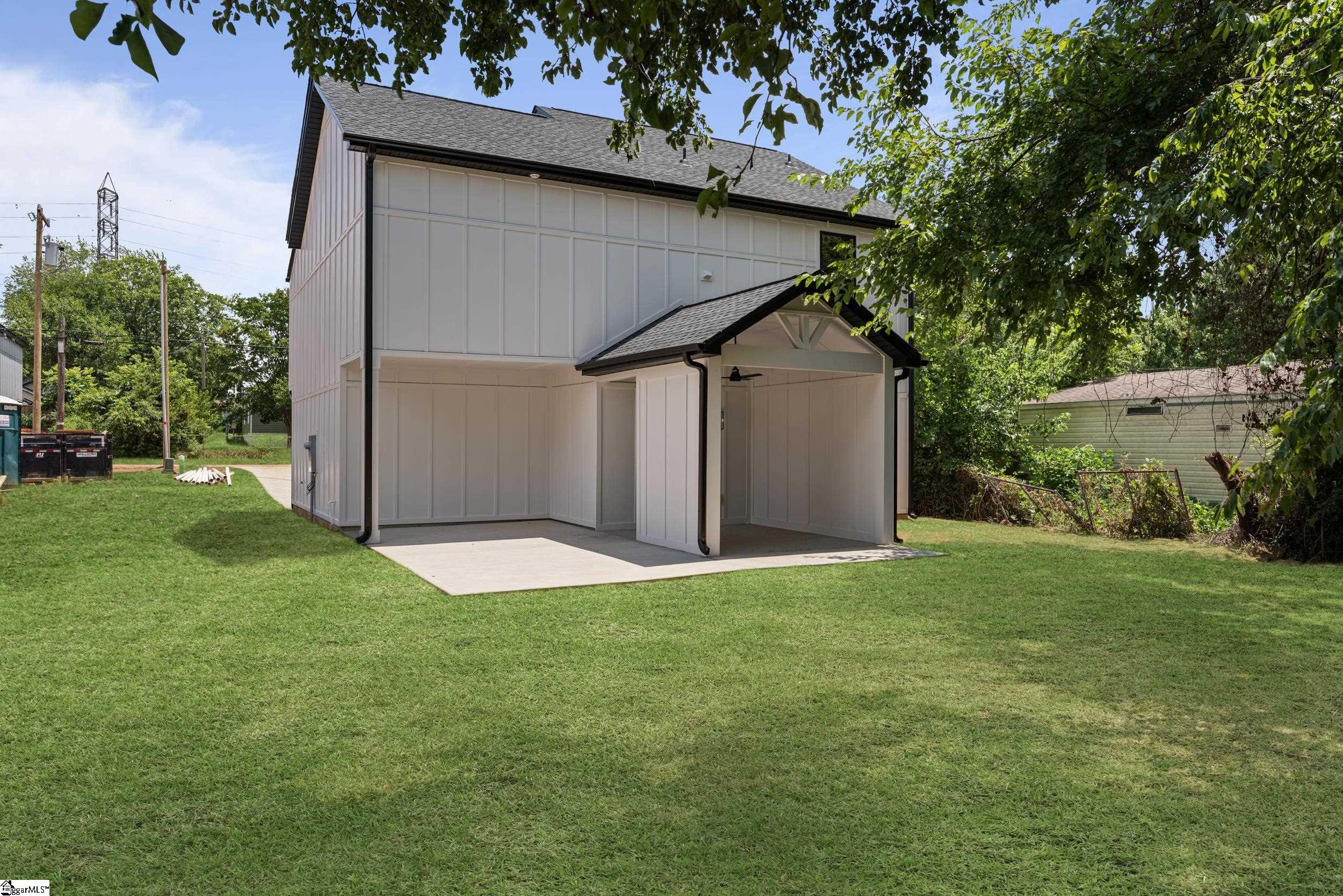 31 Gentry Street Greenville, SC 29611-4051
