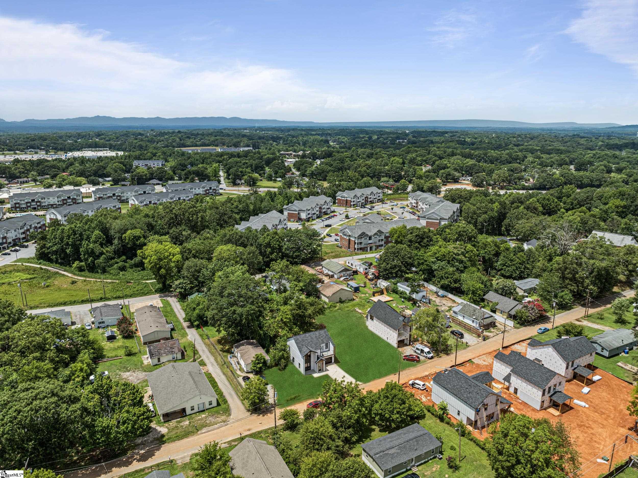 31 Gentry Street Greenville, SC 29611-4051
