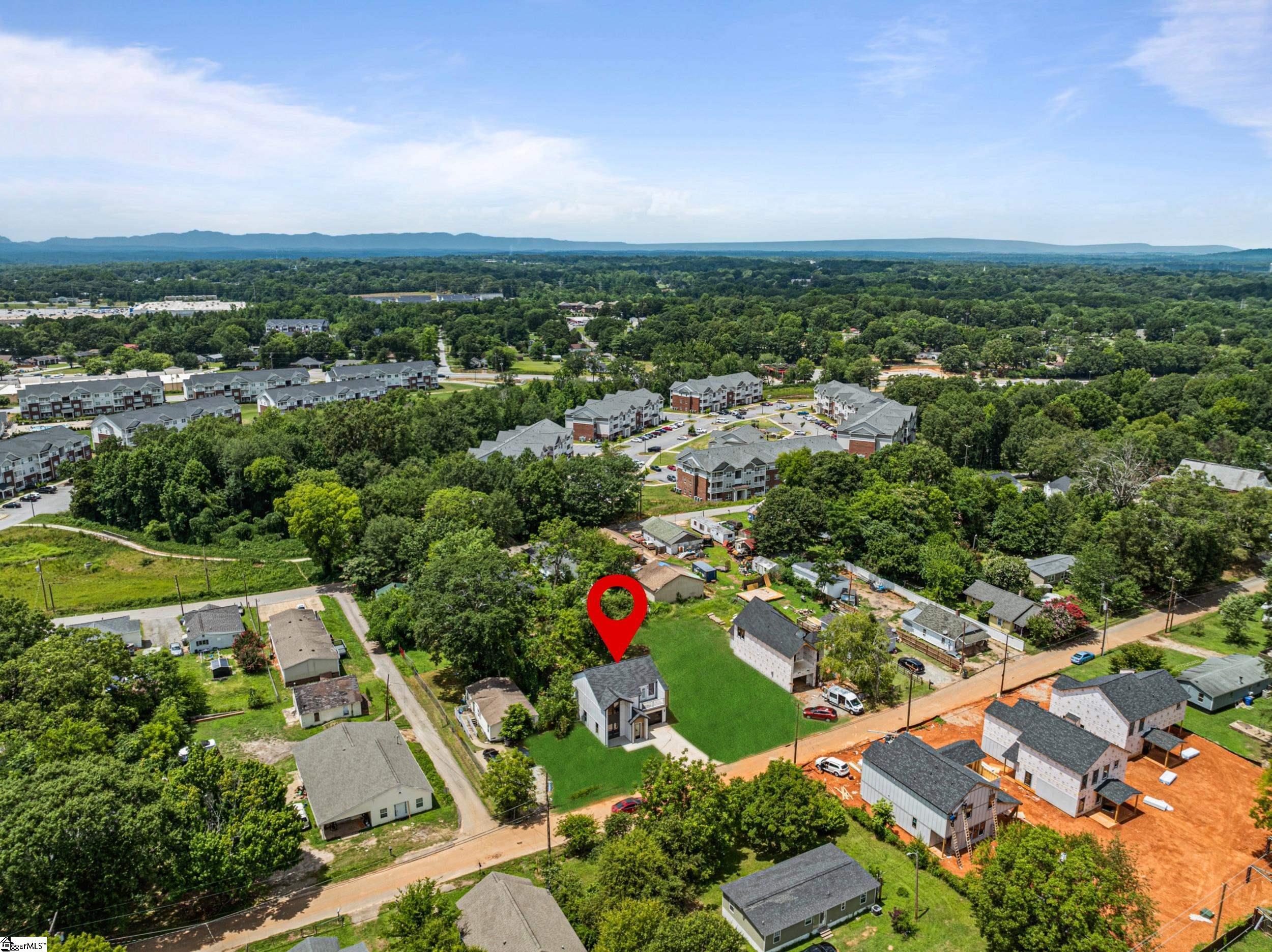31 Gentry Street Greenville, SC 29611-4051