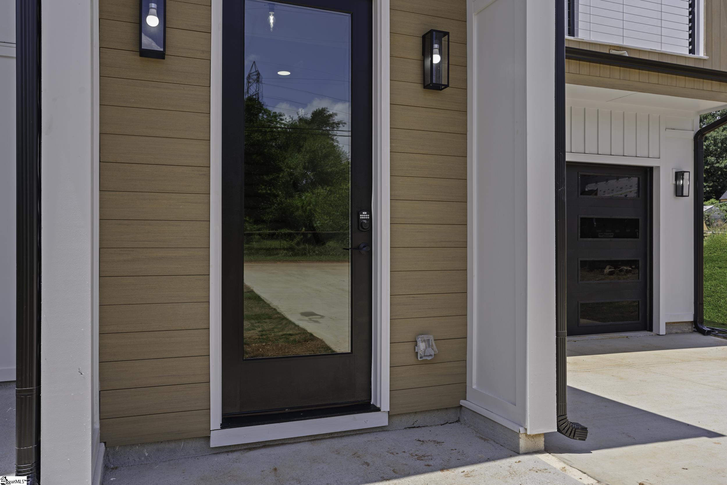 31 Gentry Street Greenville, SC 29611-4051