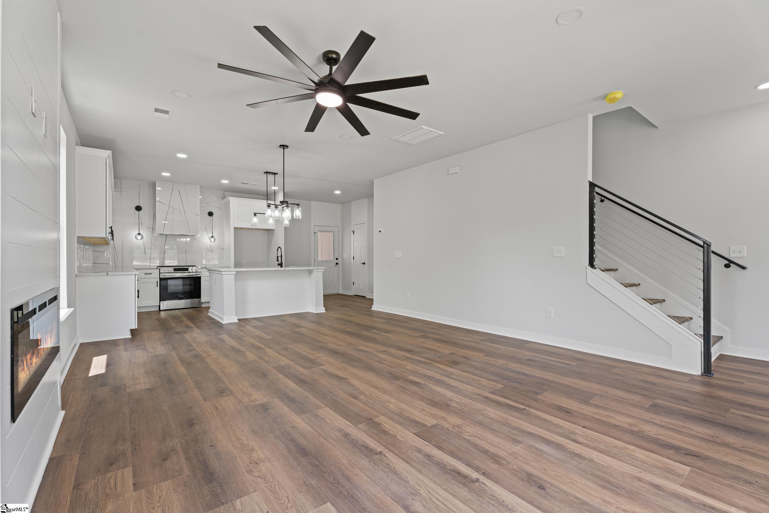 31 Gentry Street Greenville, SC 29611-4051