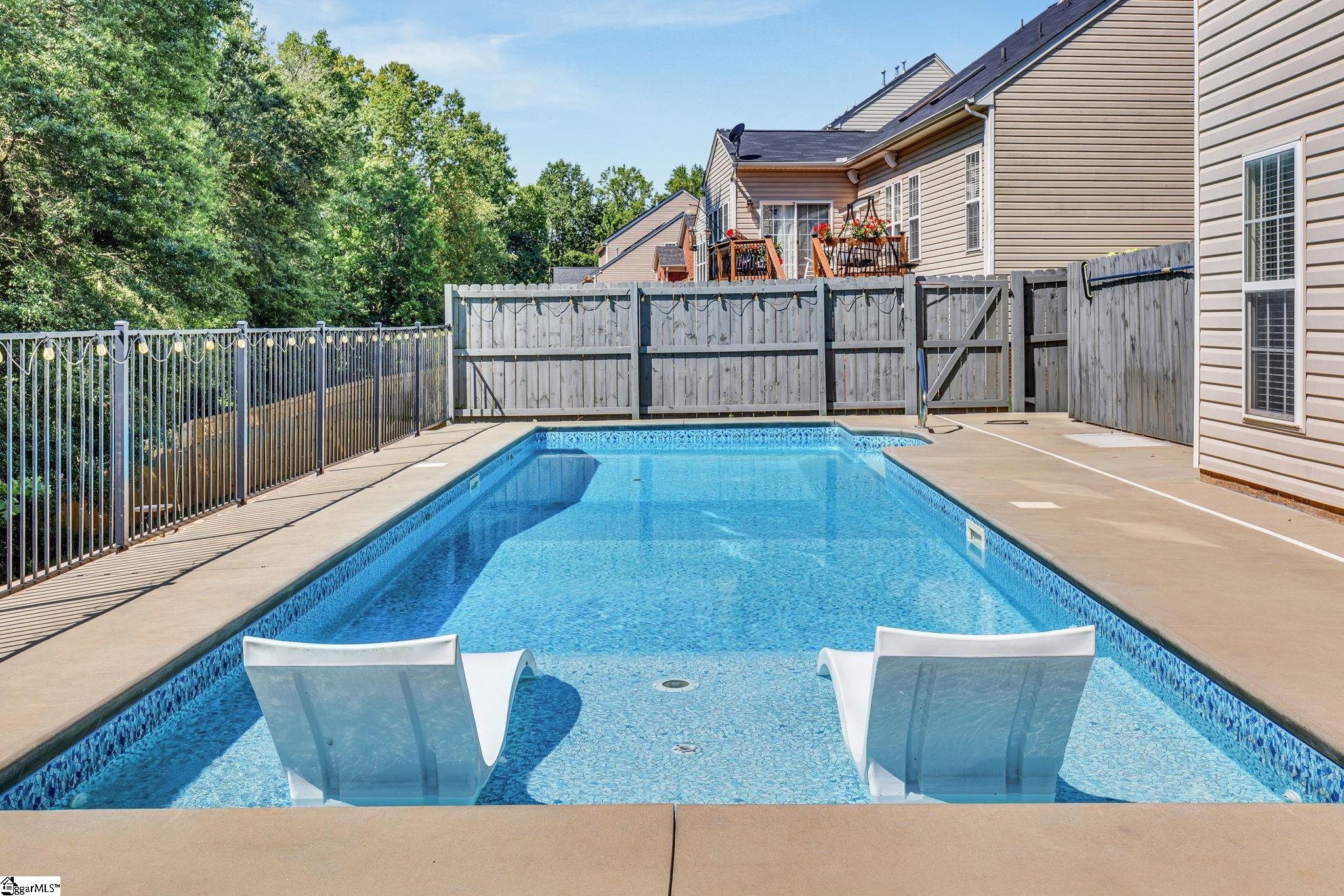 35 Ridgeleigh Way Simpsonville, SC 29681