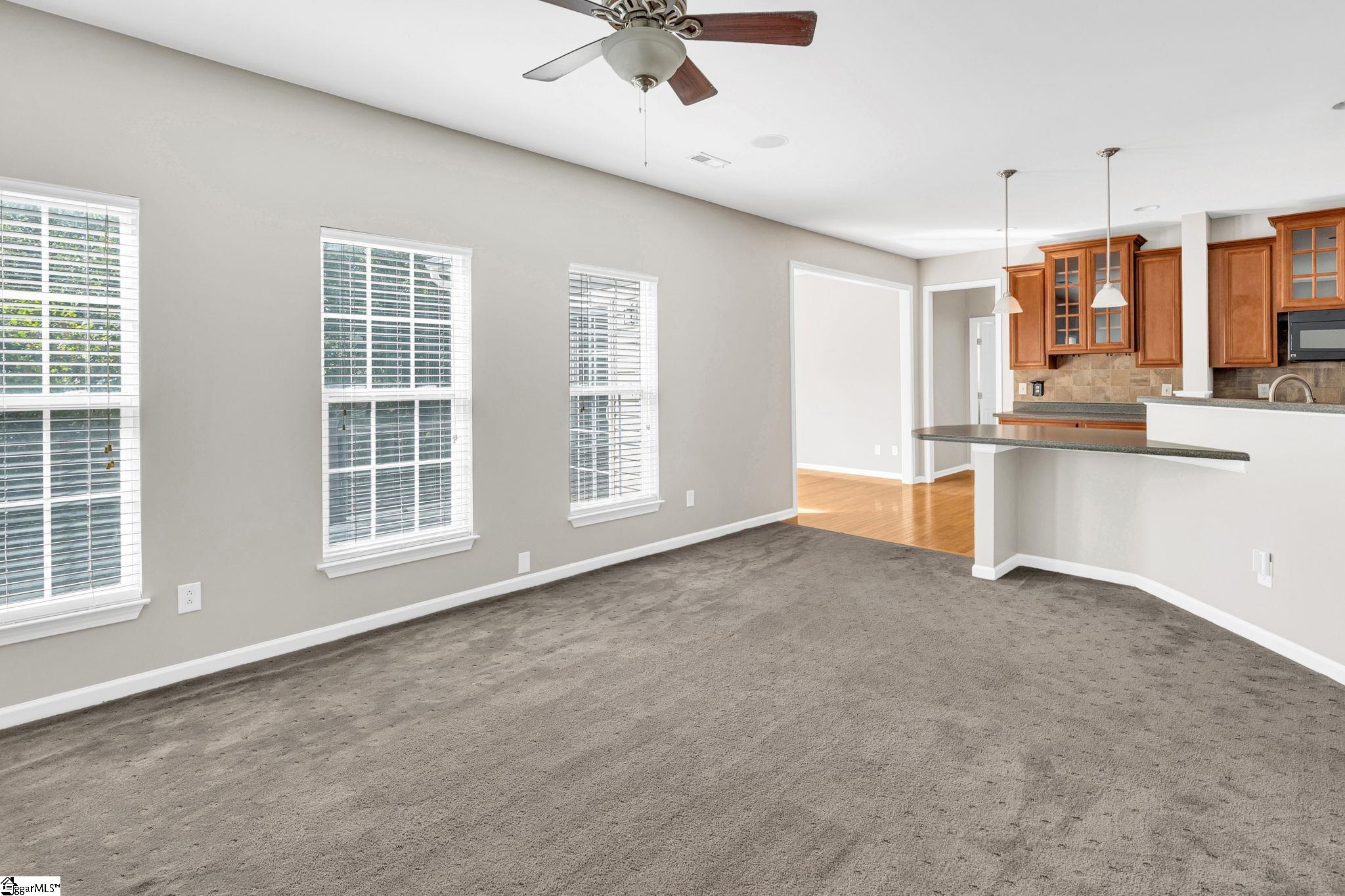 35 Ridgeleigh Way Simpsonville, SC 29681