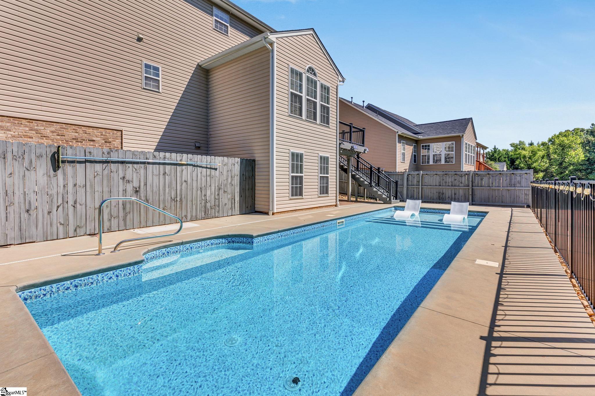 35 Ridgeleigh Way Simpsonville, SC 29681