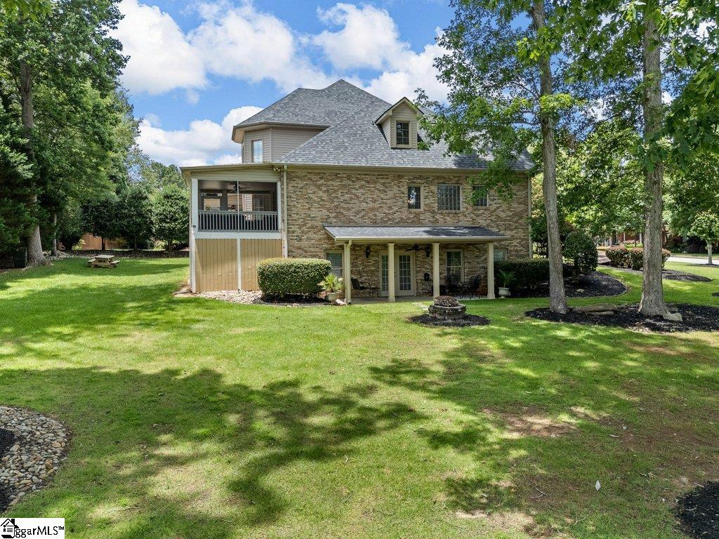 688 Mosswood Lane Spartanburg, SC 29301