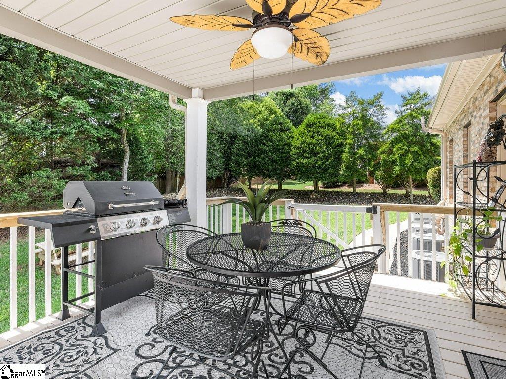 688 Mosswood Lane Spartanburg, SC 29301