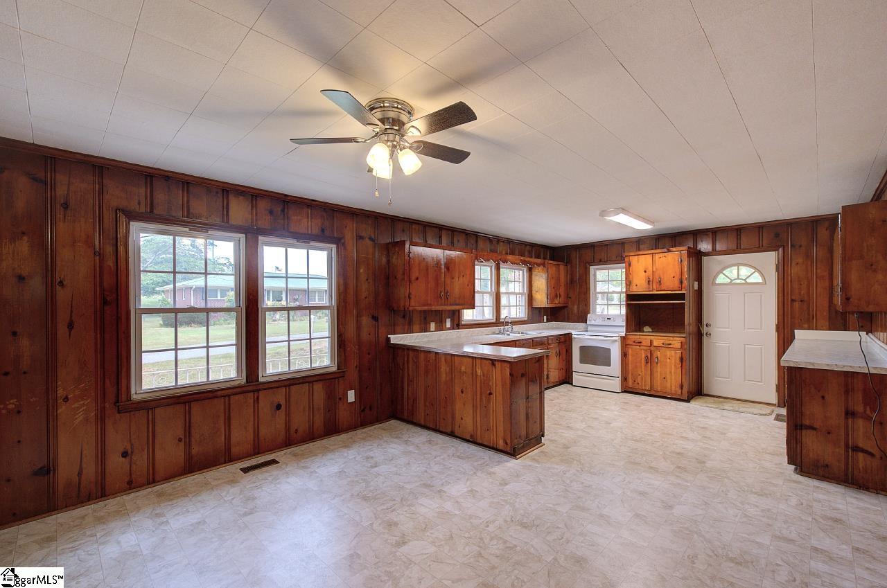 107 Hillside Drive Anderson, SC 29625