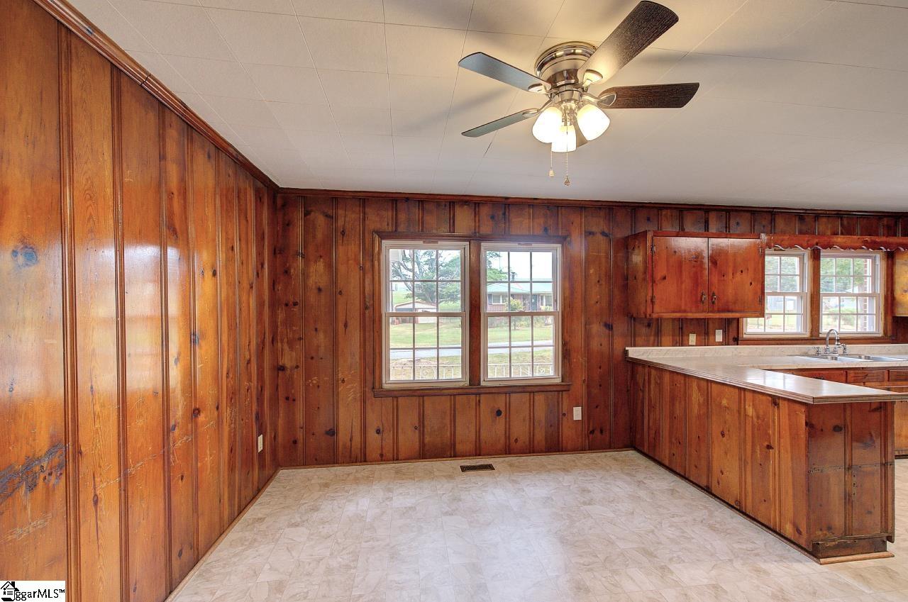 107 Hillside Drive Anderson, SC 29625