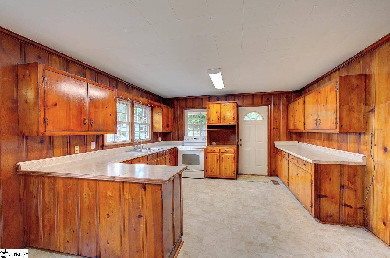 107 Hillside Drive Anderson, SC 29625