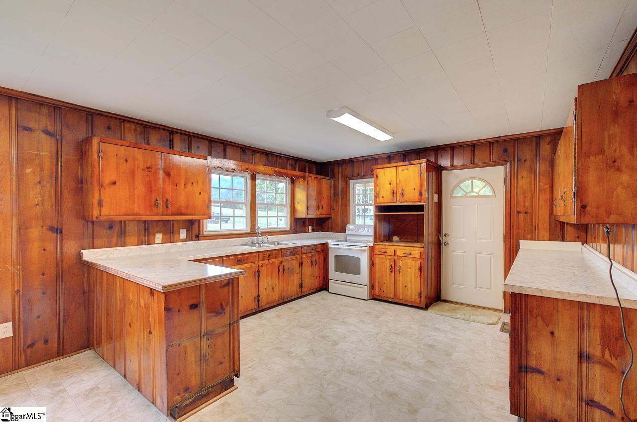 107 Hillside Drive Anderson, SC 29625