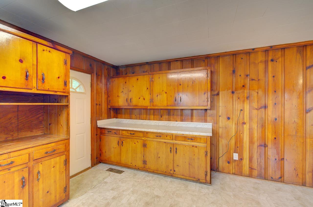107 Hillside Drive Anderson, SC 29625