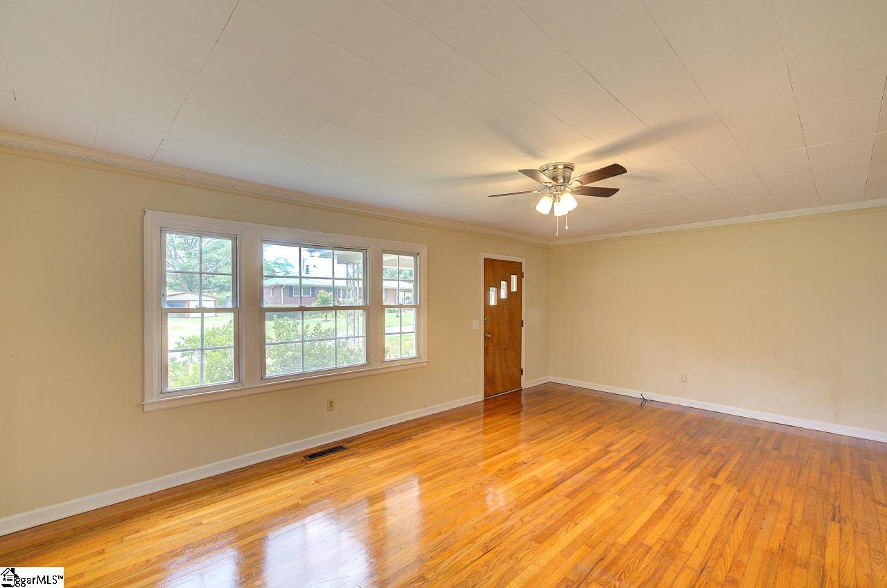 107 Hillside Drive Anderson, SC 29625