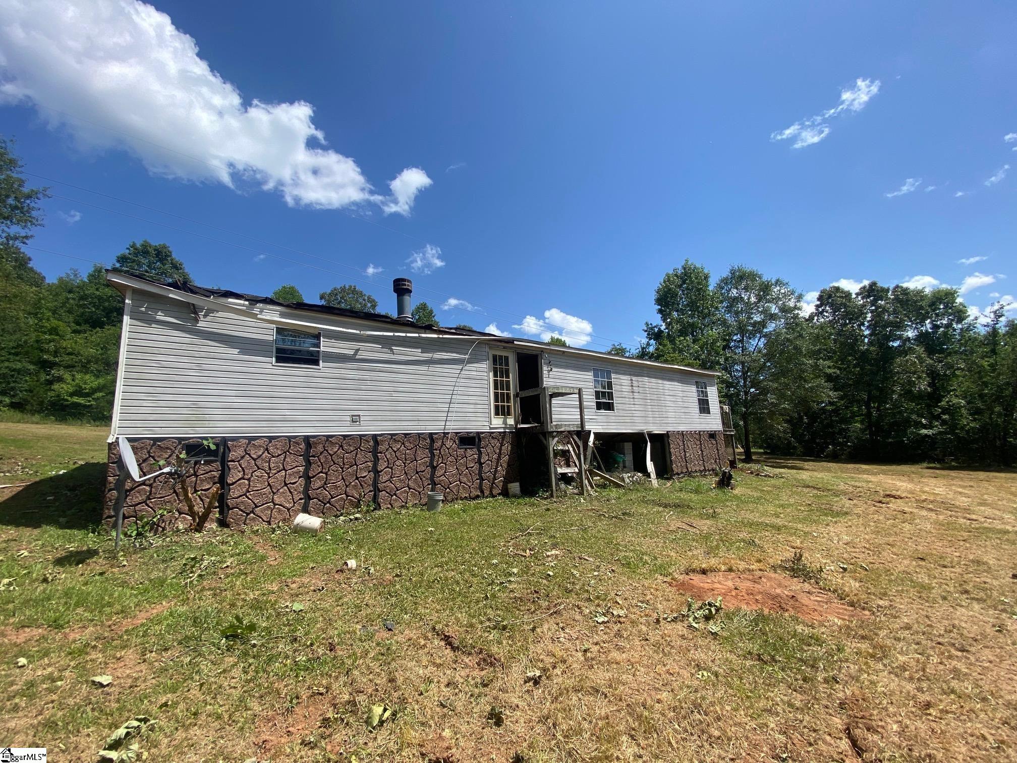 124 Lucille Drive Gray Court, SC 29645