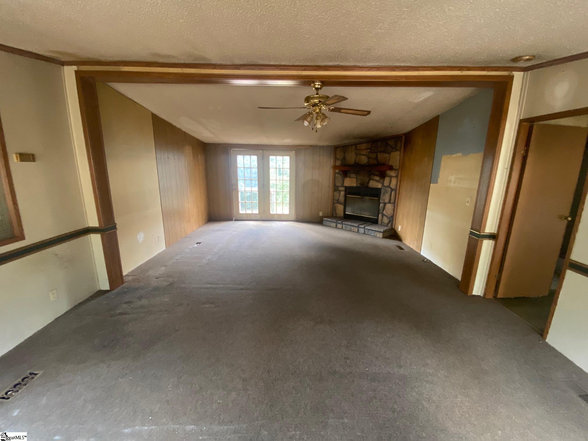 124 Lucille Drive Gray Court, SC 29645