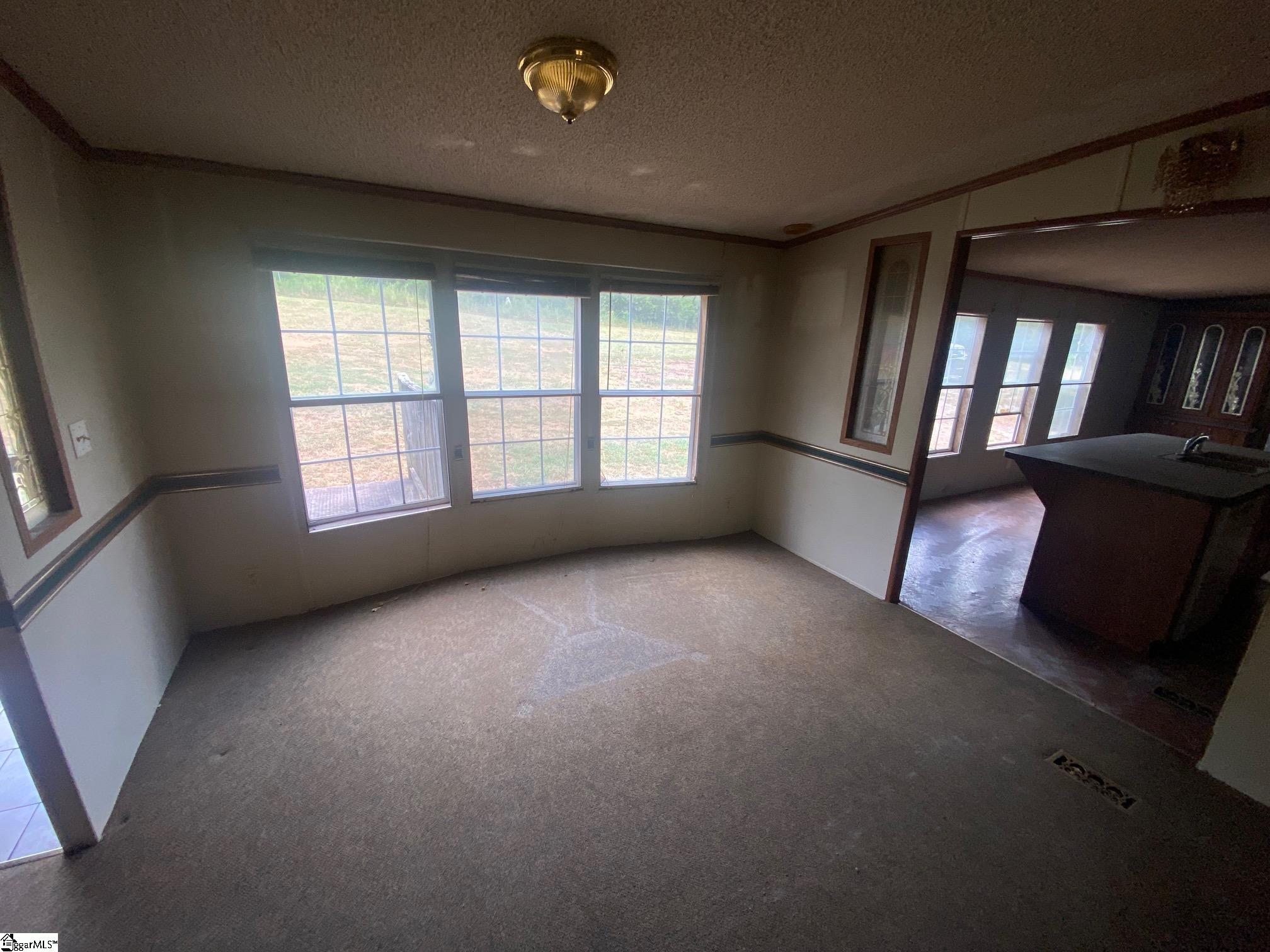 124 Lucille Drive Gray Court, SC 29645