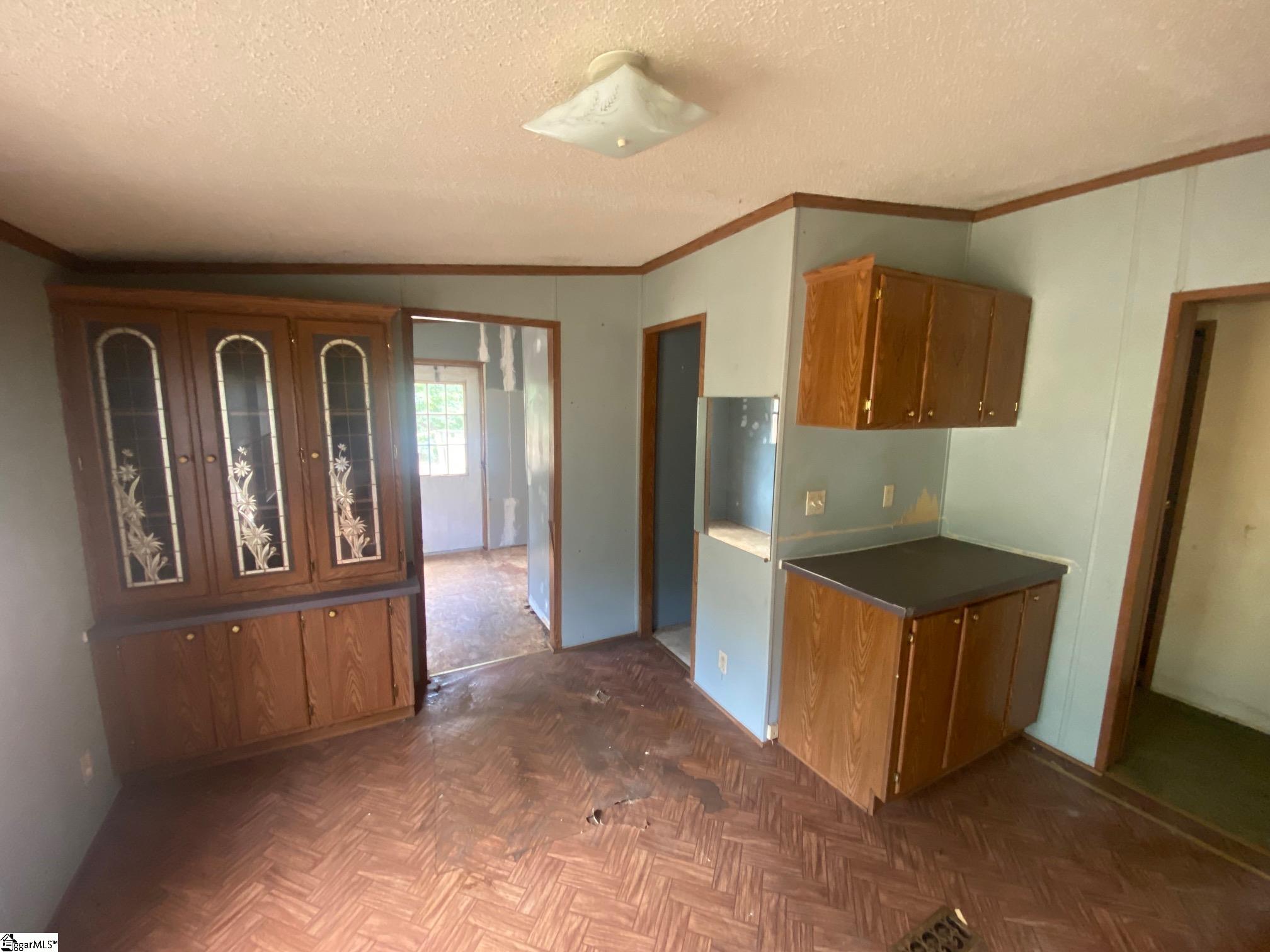 124 Lucille Drive Gray Court, SC 29645