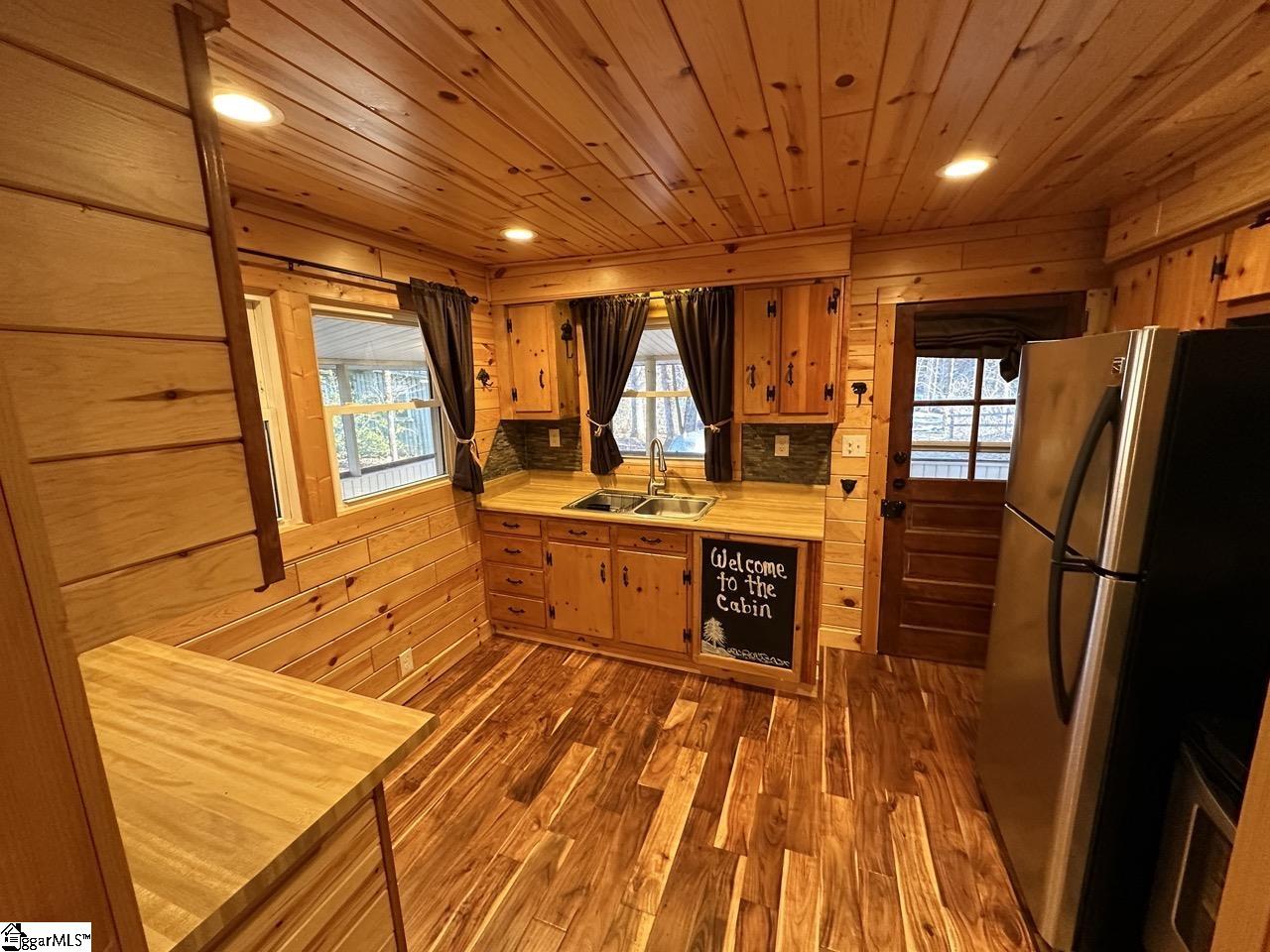 114 Pipe Line Lane Cleveland, SC 29635
