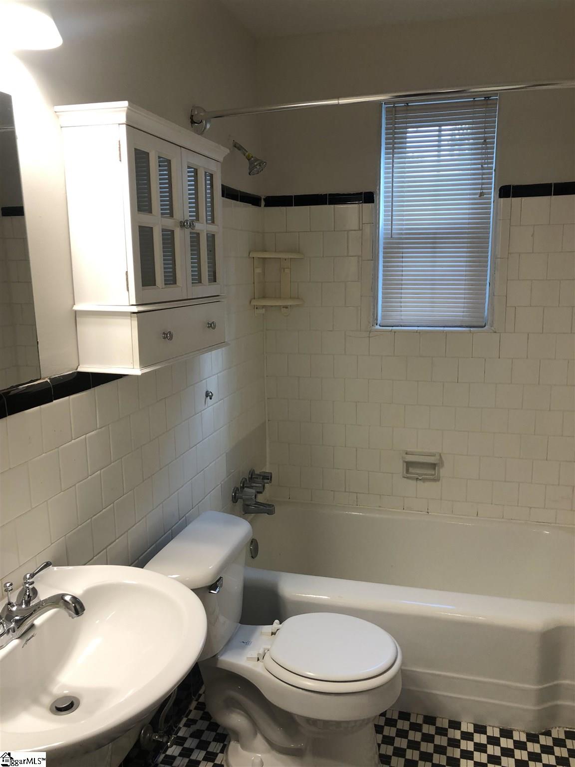 27 Faris Circle Greenville, SC 29605
