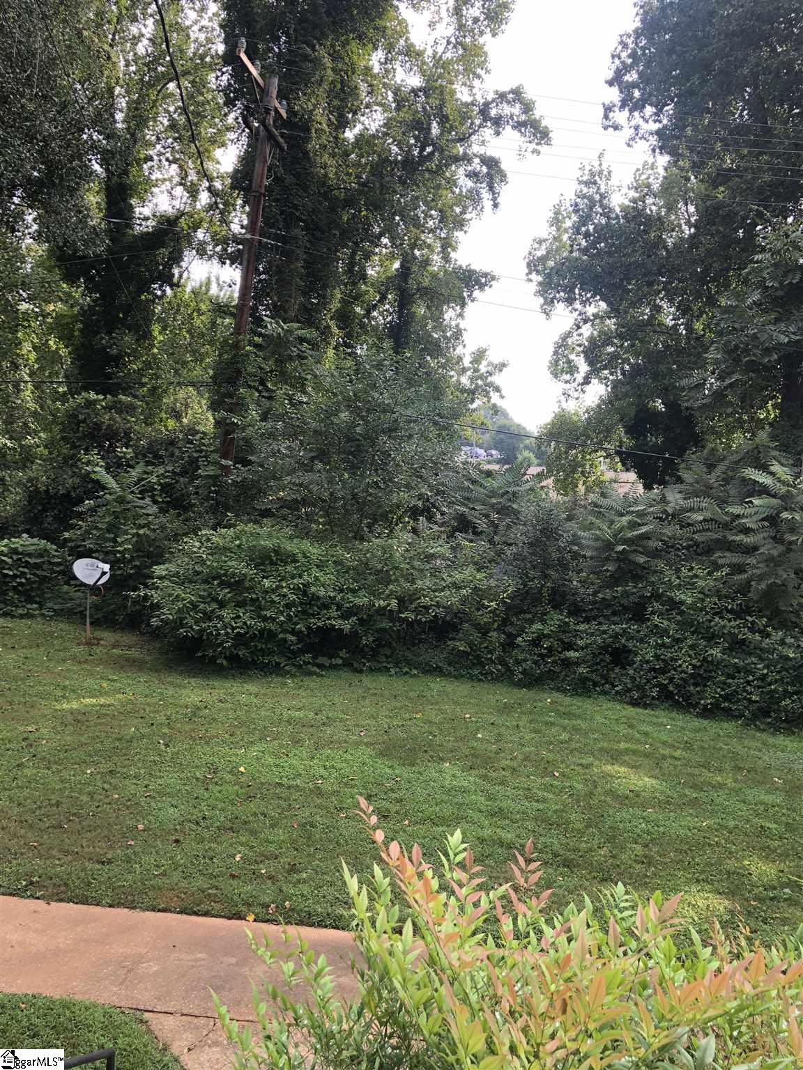 27 Faris Circle Greenville, SC 29605