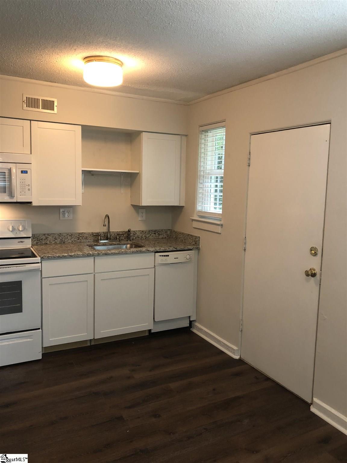 27 Faris Circle Greenville, SC 29605