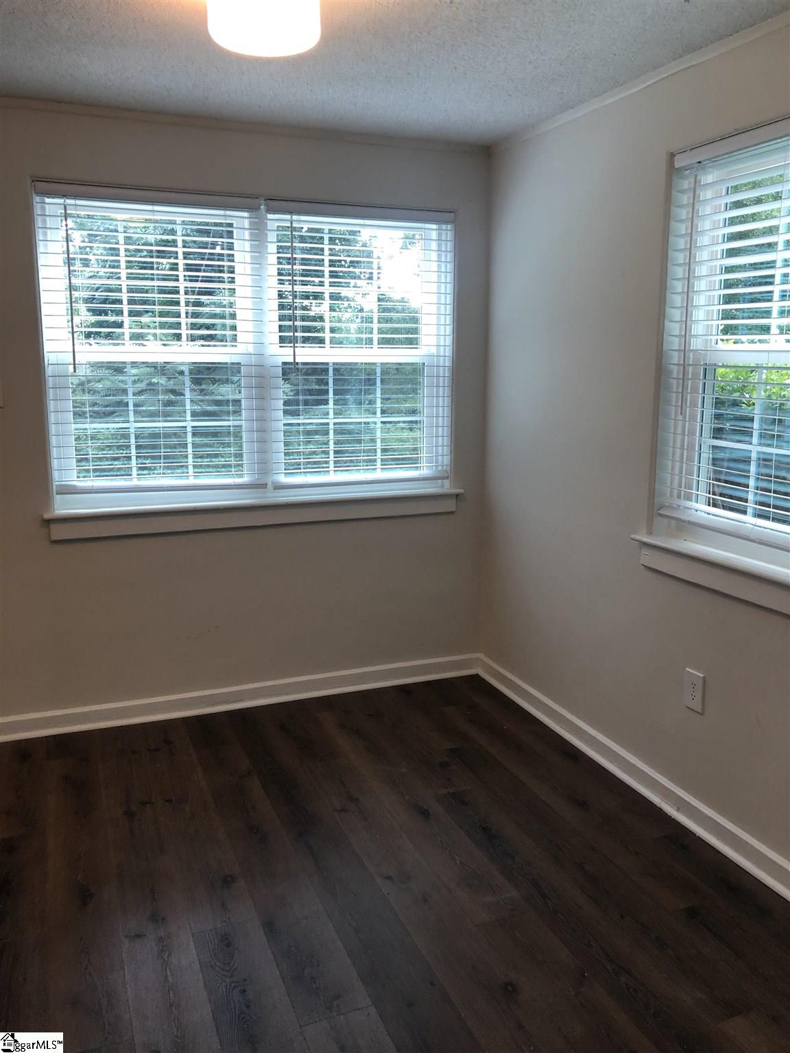 27 Faris Circle Greenville, SC 29605