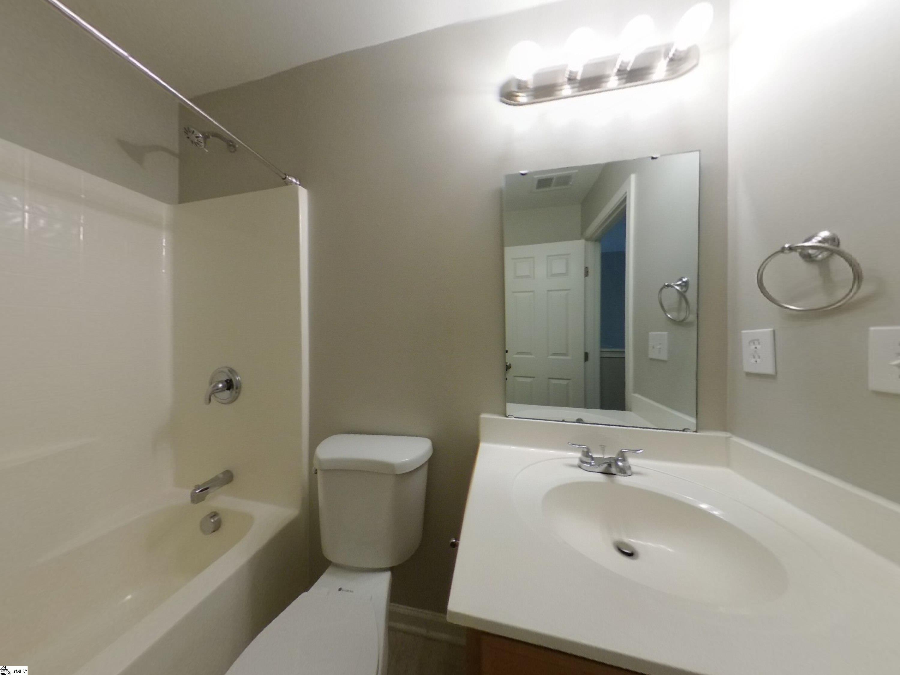 1 Ridgeleigh Way Simpsonville, SC 29681-6616