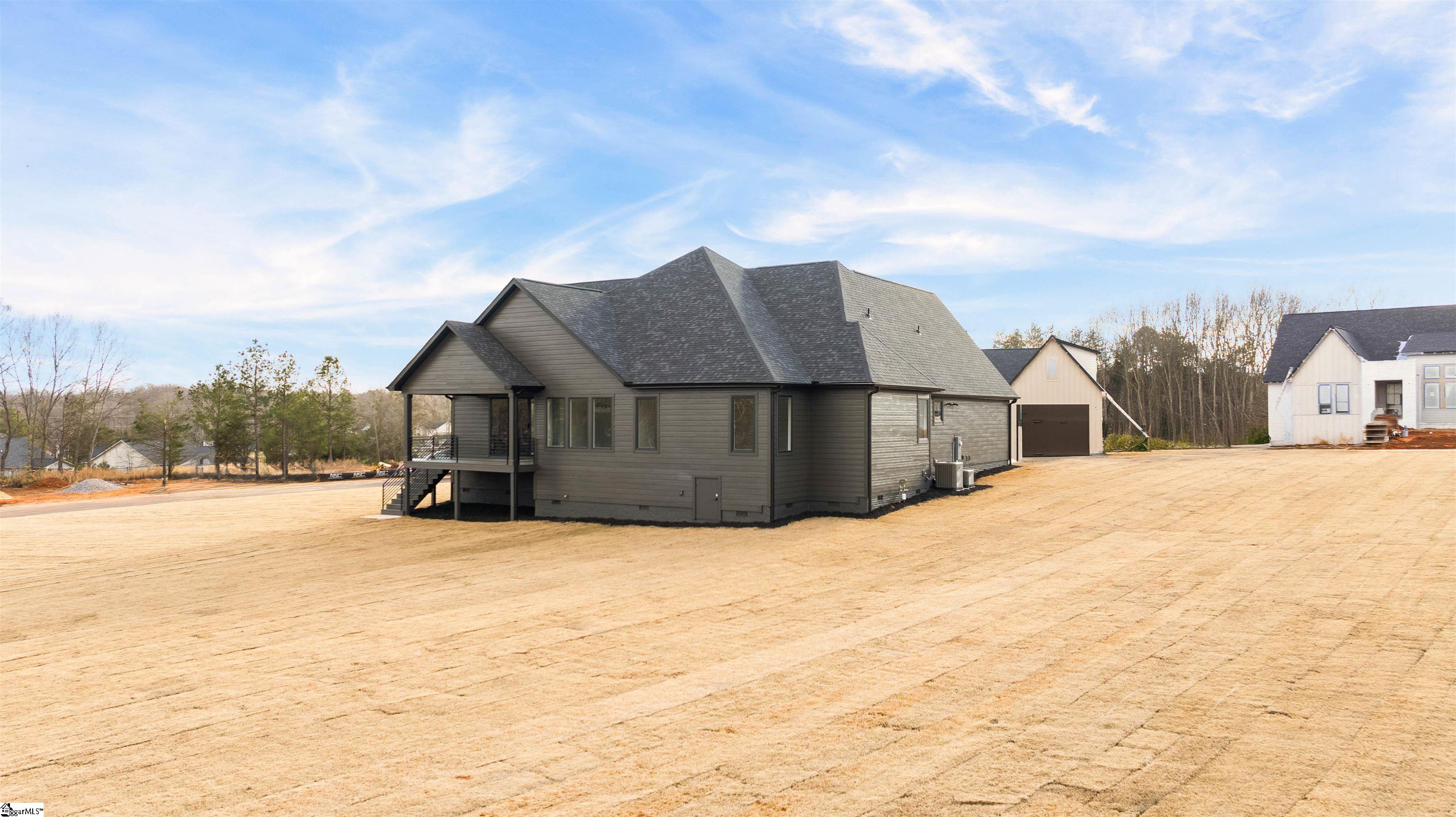 741 New South Court Wellford, SC 29385