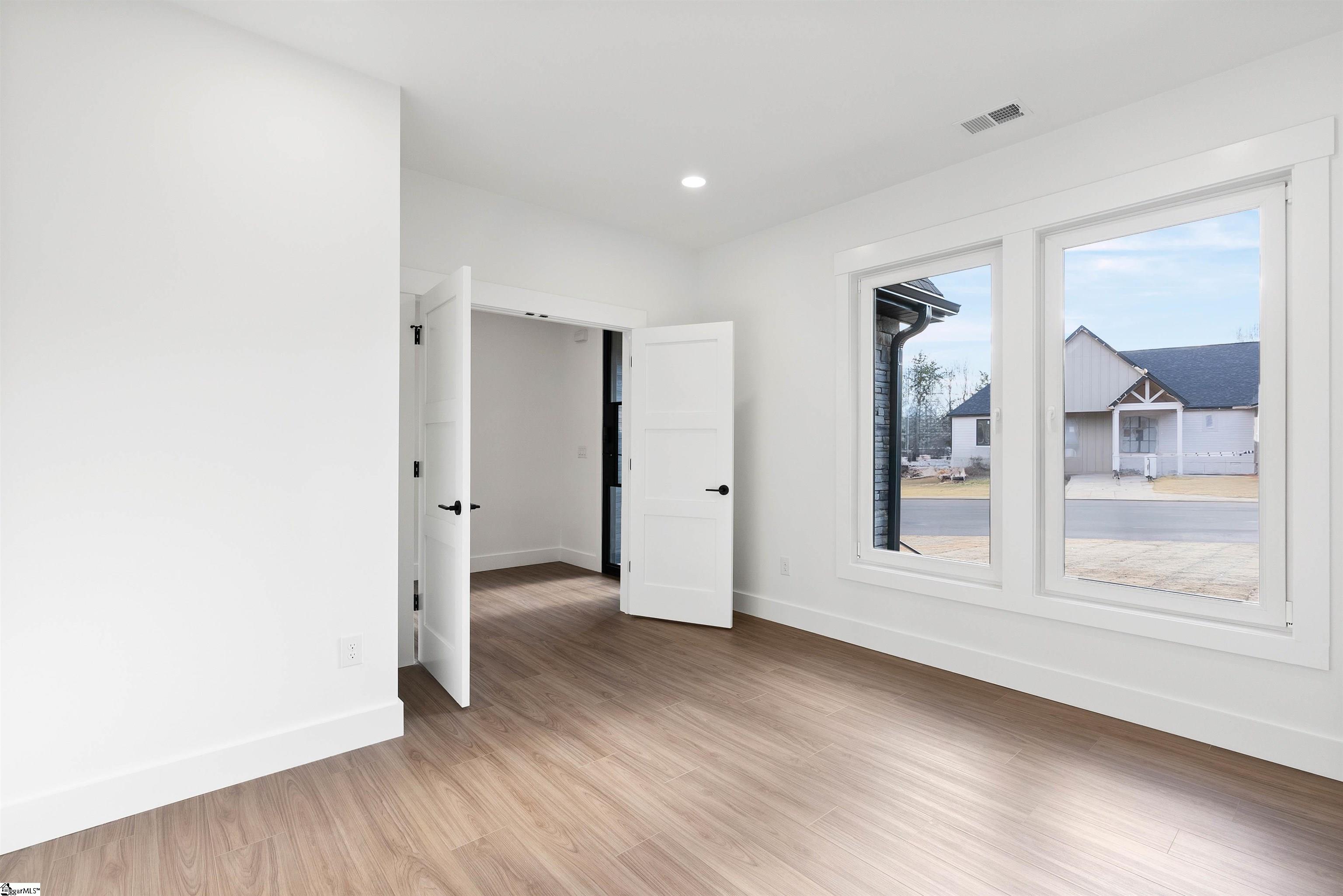 741 New South Court Wellford, SC 29385