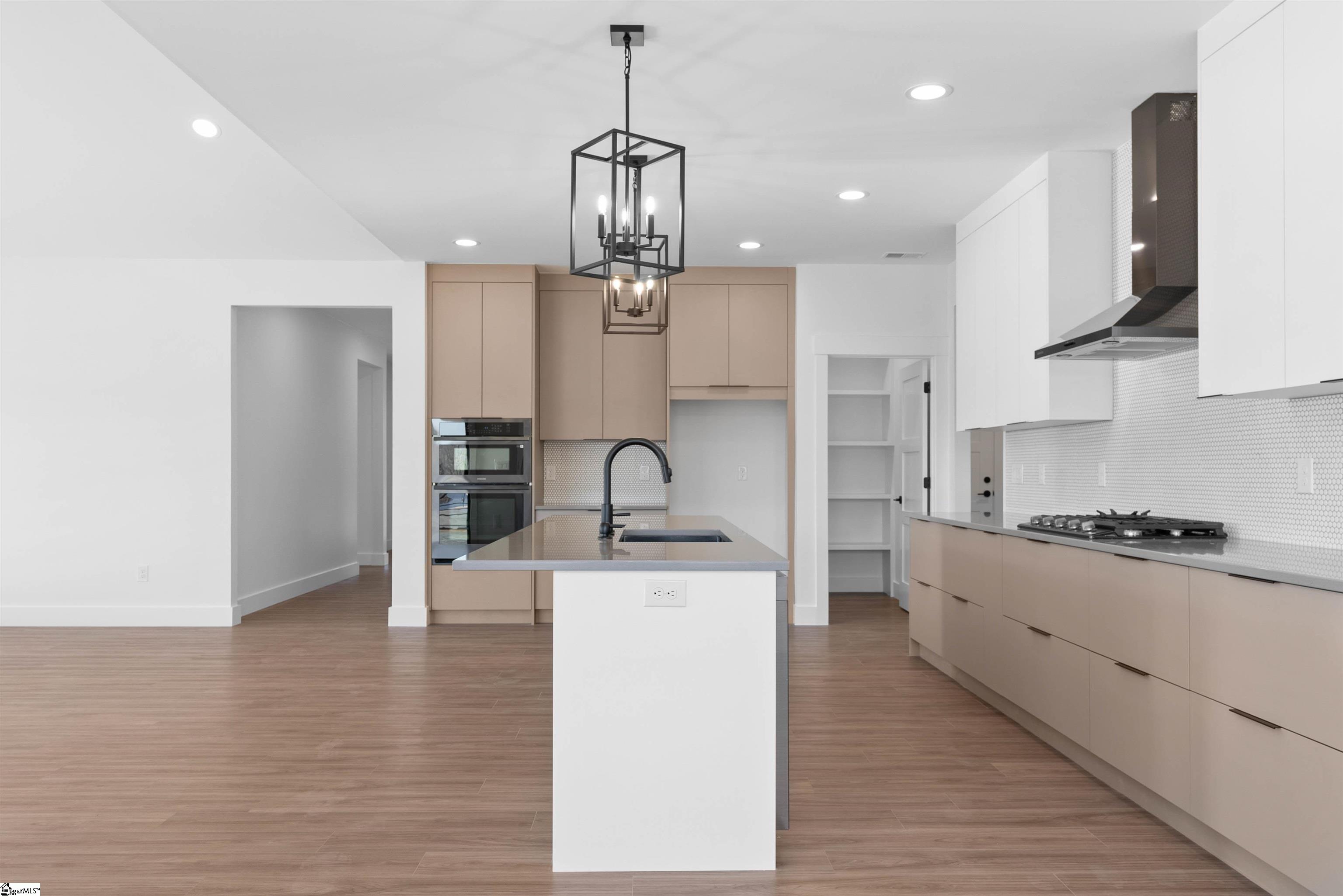 741 New South Court Wellford, SC 29385
