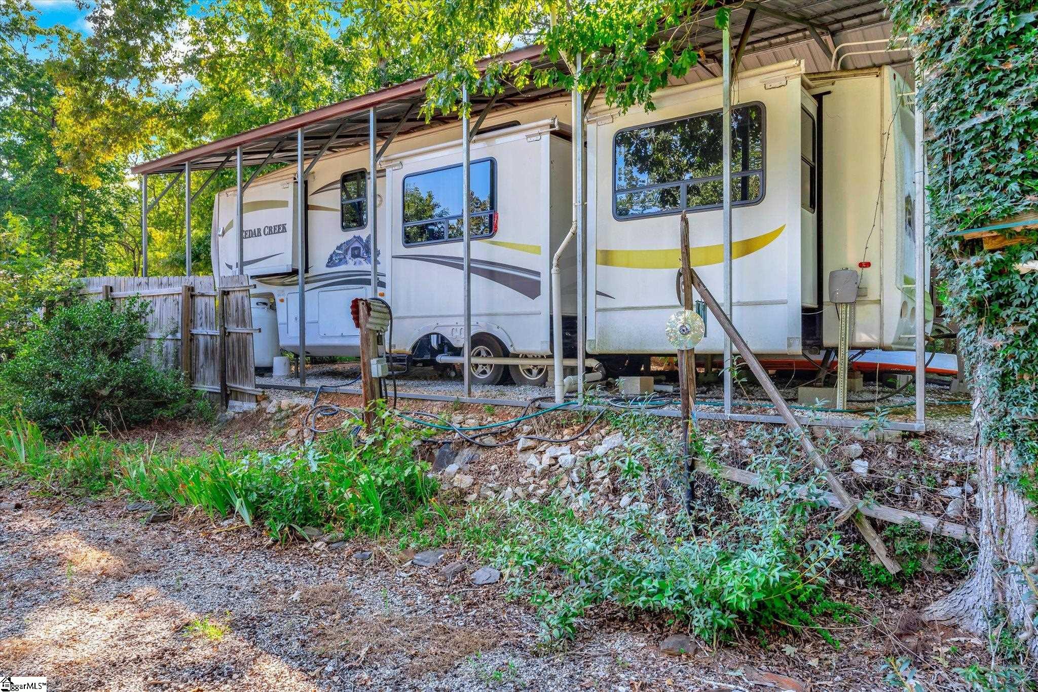 522 Loop Circle Westminster, SC 29693-5644