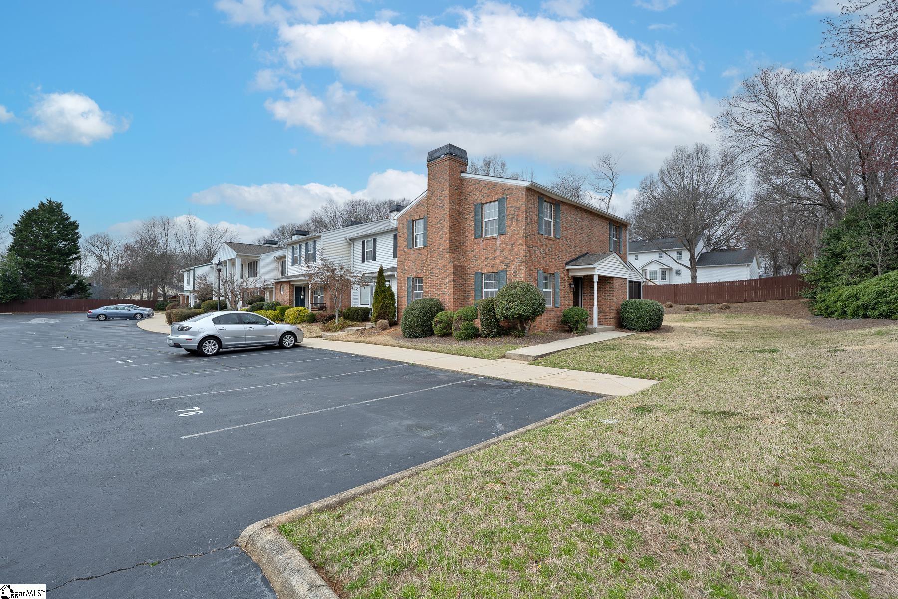 97 Jamestowne Way Taylors, SC 29687