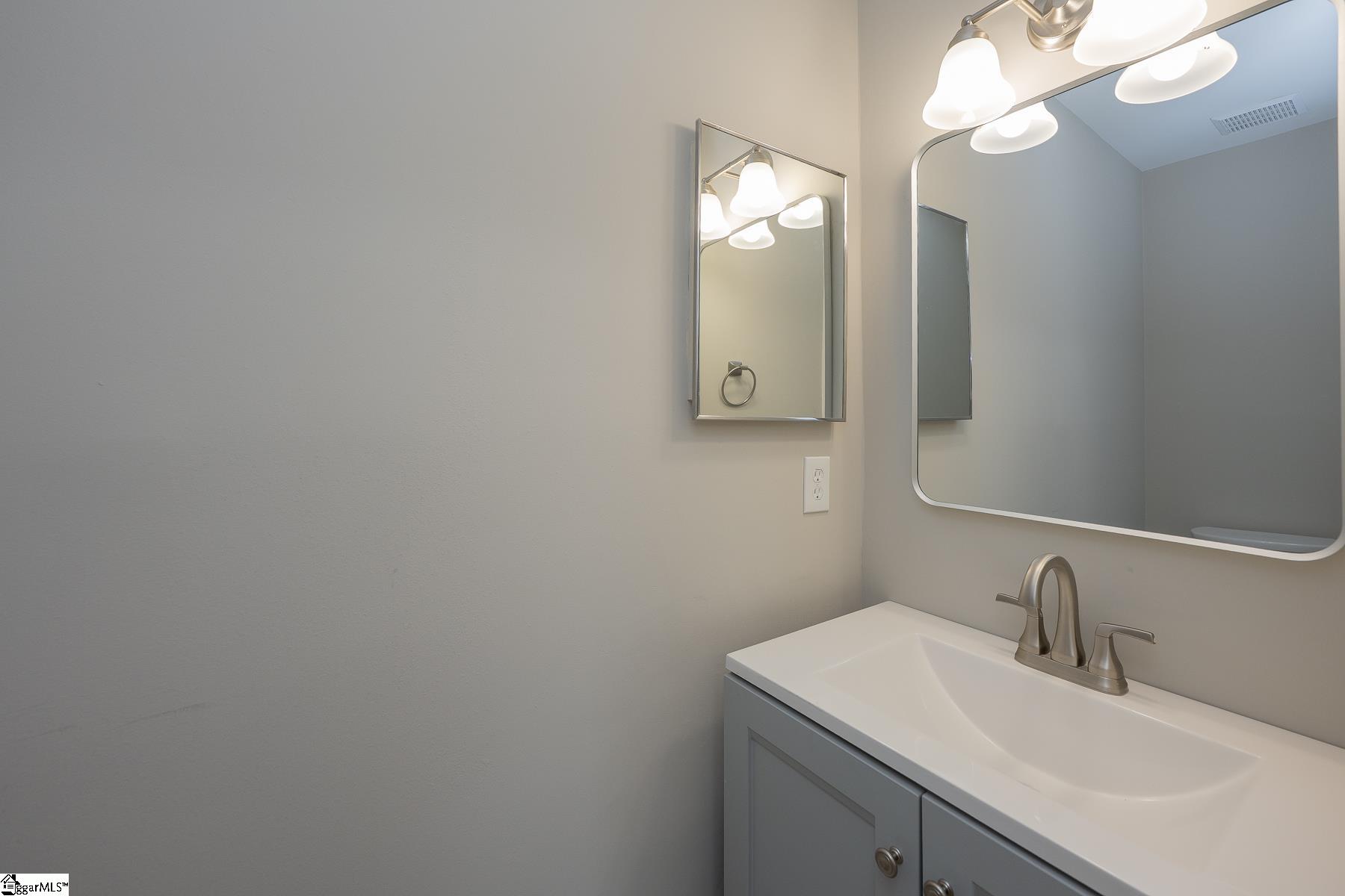 97 Jamestowne Way Taylors, SC 29687