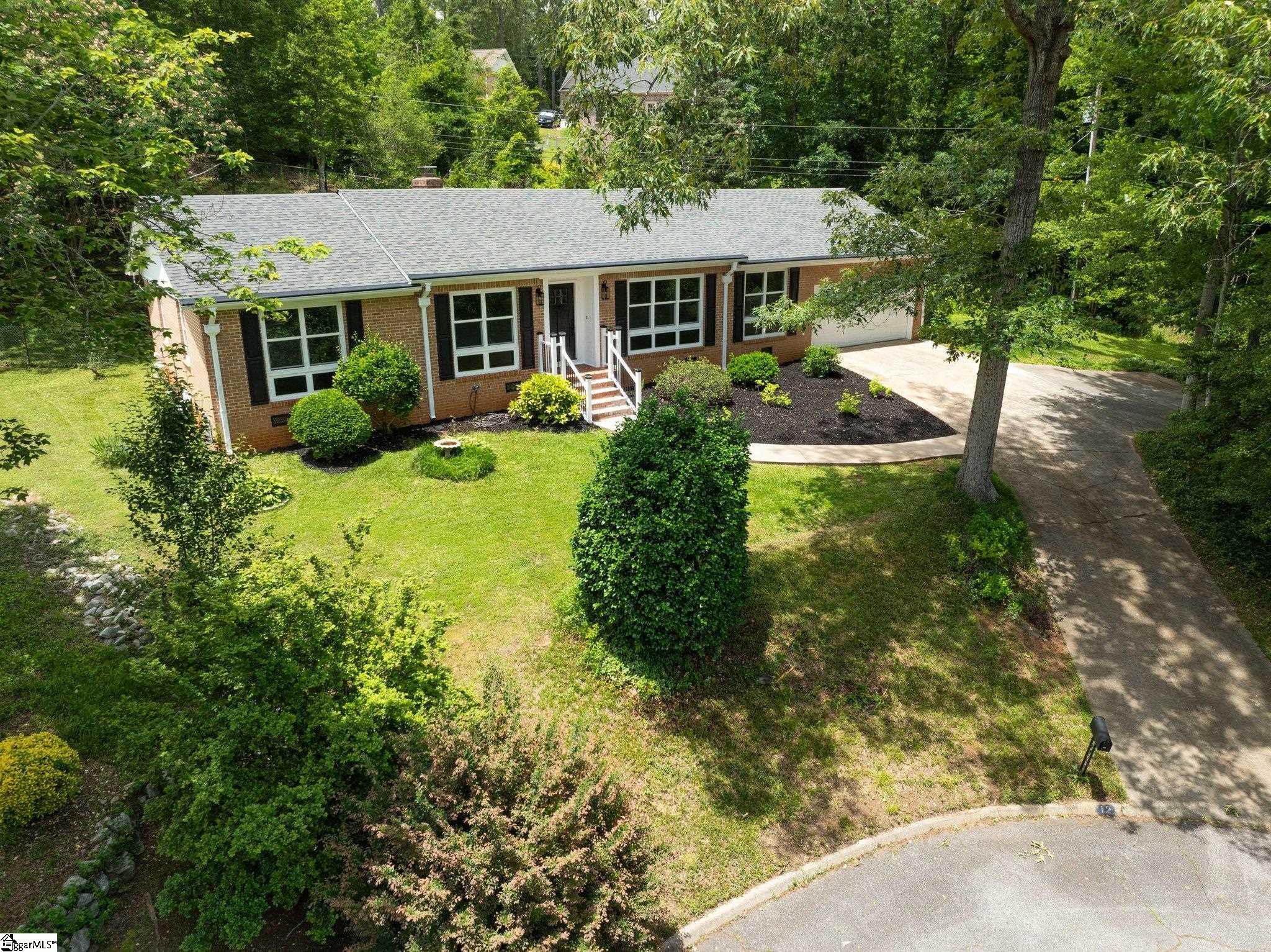 12 Burlwood Court Taylors, SC 29687