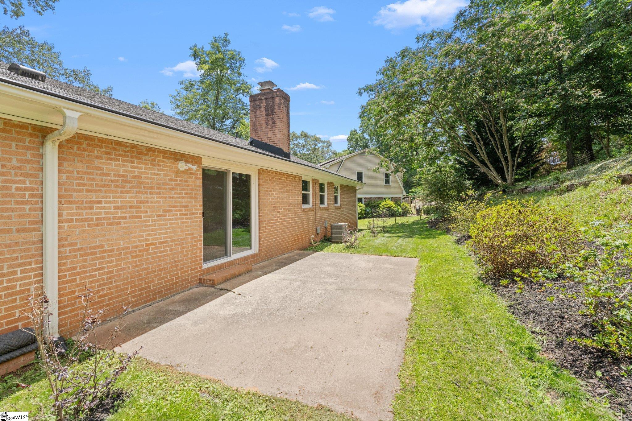 12 Burlwood Court Taylors, SC 29687