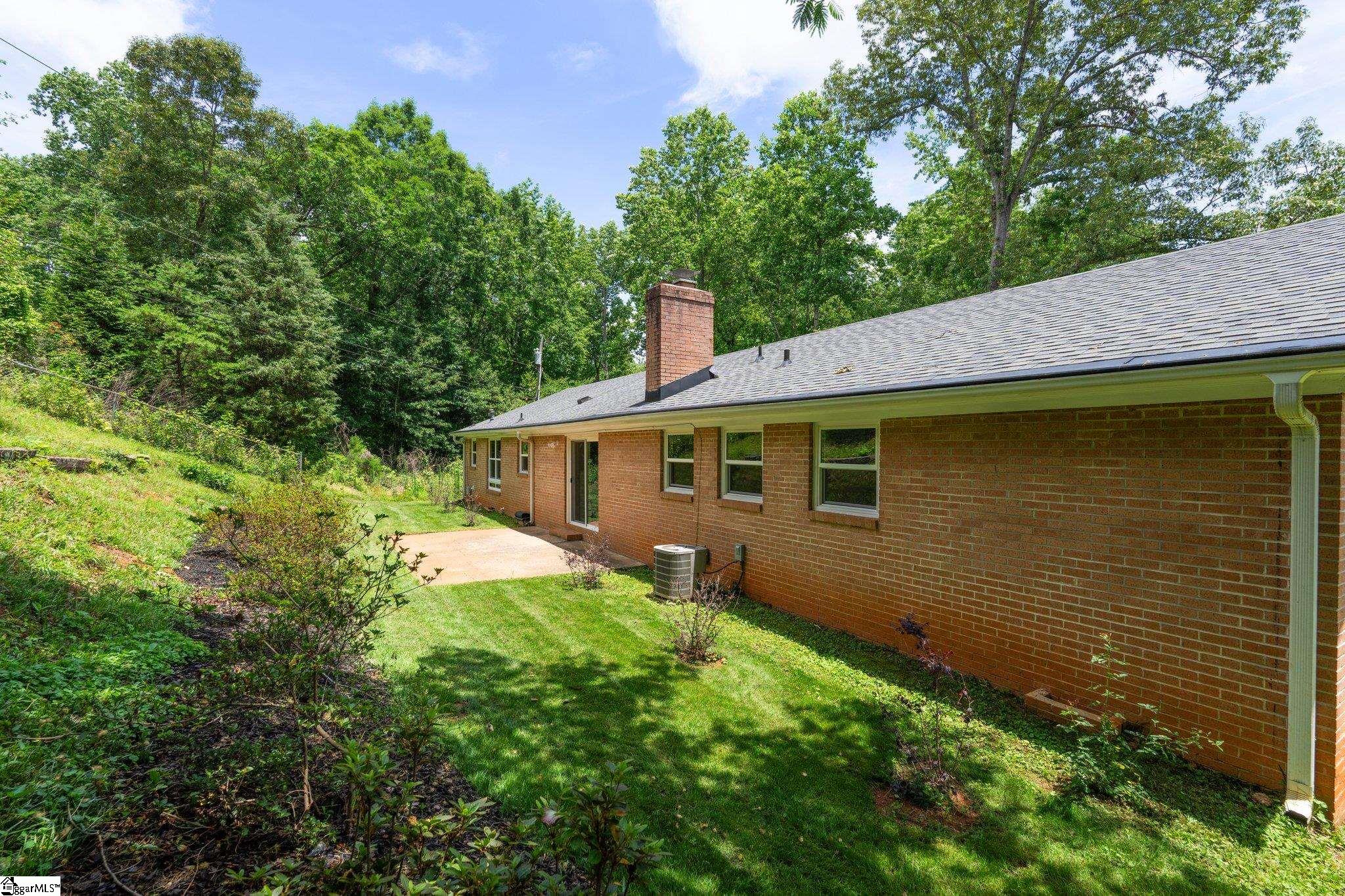 12 Burlwood Court Taylors, SC 29687