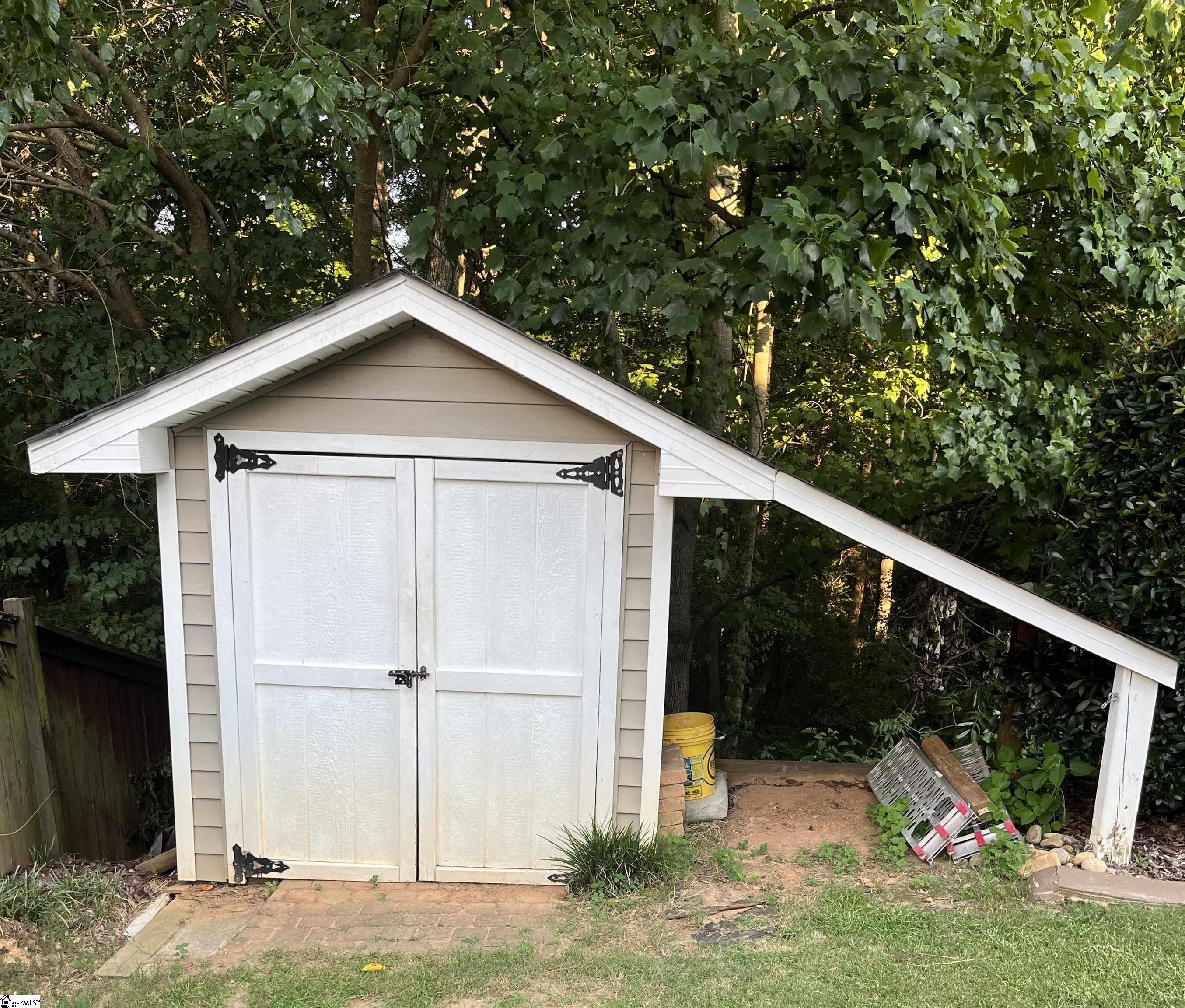 200 Horsepen Way Simpsonville, SC 29681