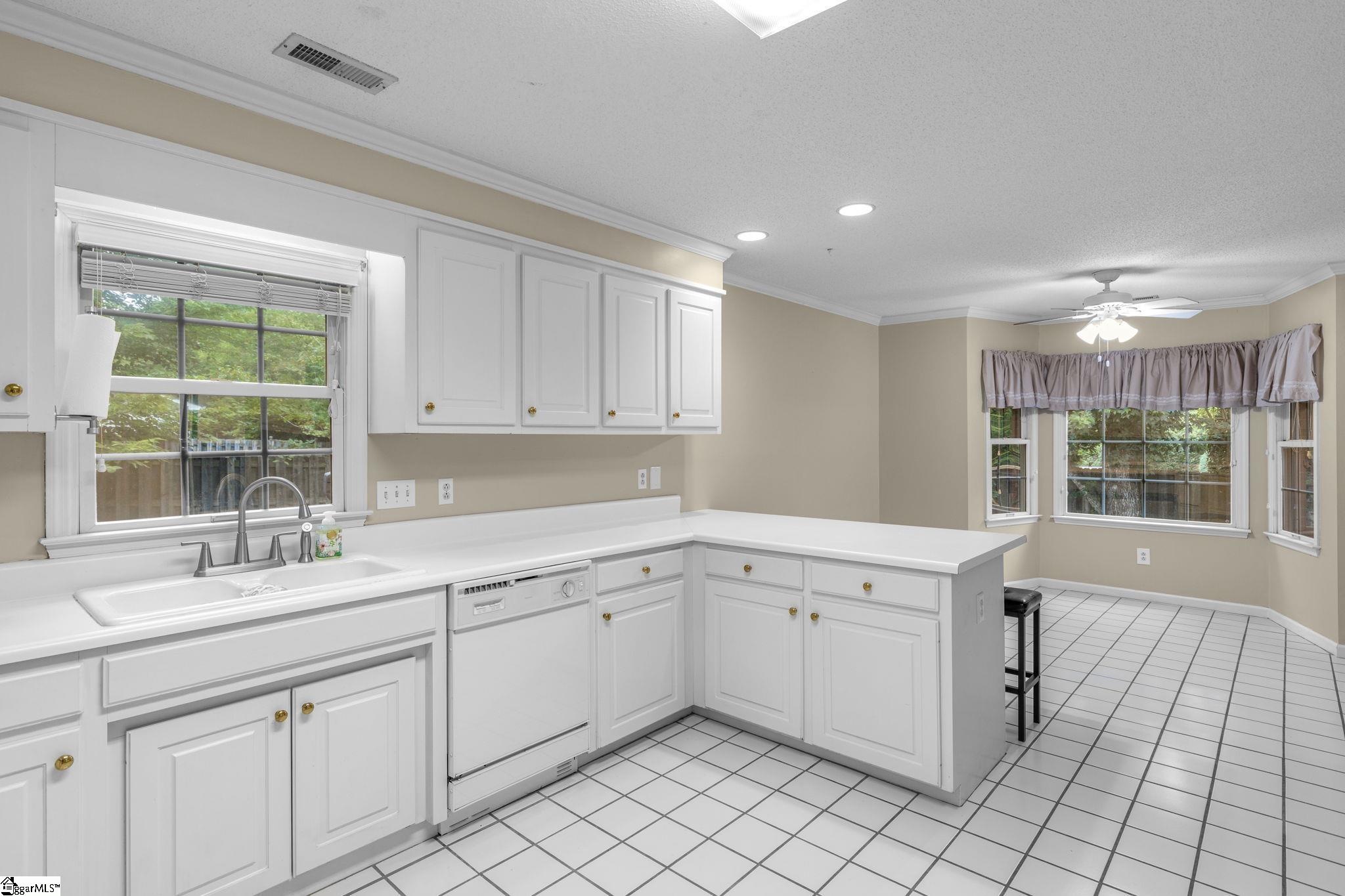 16 Arbours West Lane Moore, SC 29369