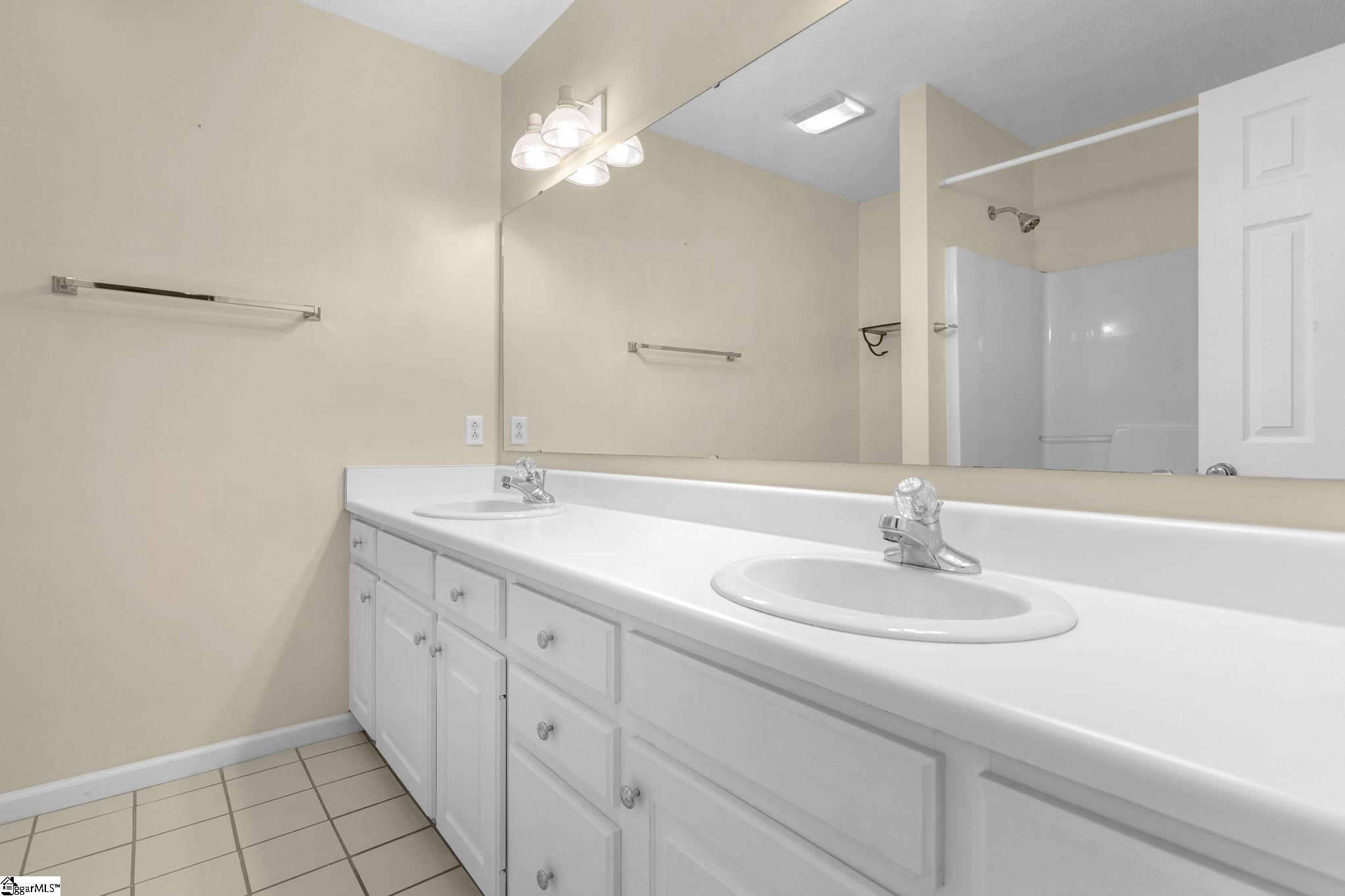 16 Arbours West Lane Moore, SC 29369
