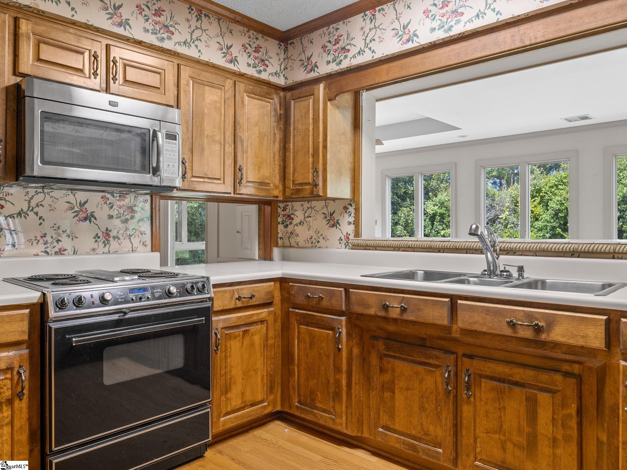 107 Gable Court Spartanburg, SC 29307-224