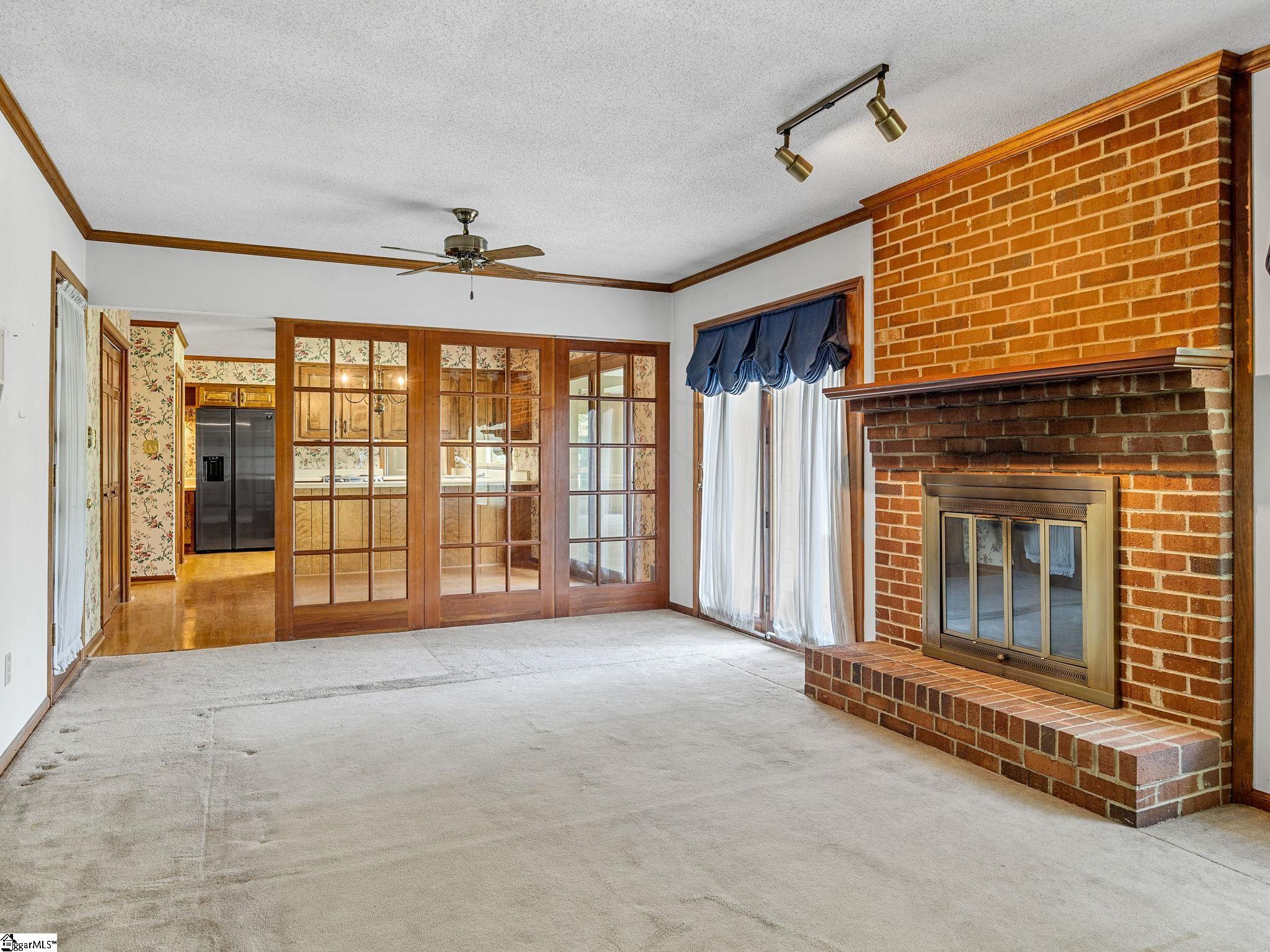 107 Gable Court Spartanburg, SC 29307-224