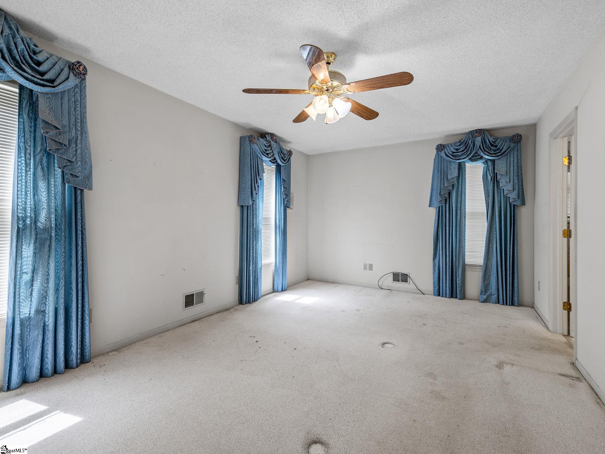 107 Gable Court Spartanburg, SC 29307-224