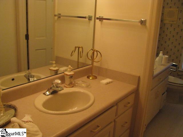 107 Gable Court Spartanburg, SC 29307-224