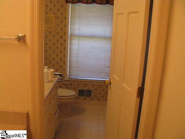 107 Gable Court Spartanburg, SC 29307-224